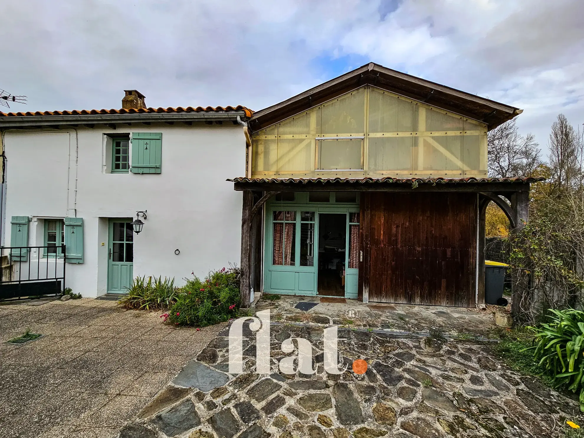 Maison de 122 m² à Pont Saint Martin, charme et potentiel, vente interactive 