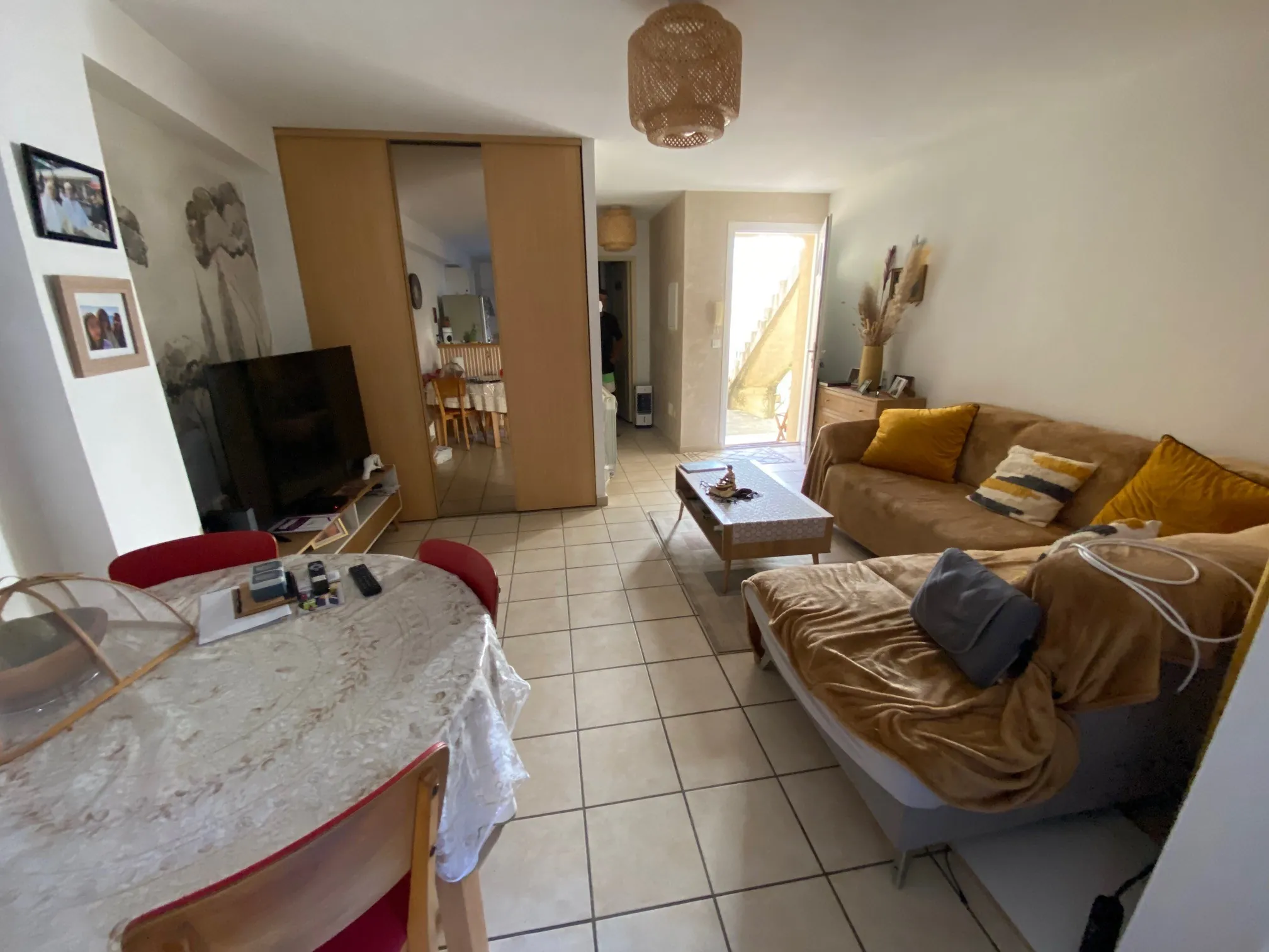 Appartement T2 de 43 m² avec terrasse à Nîmes proche centre-ville 