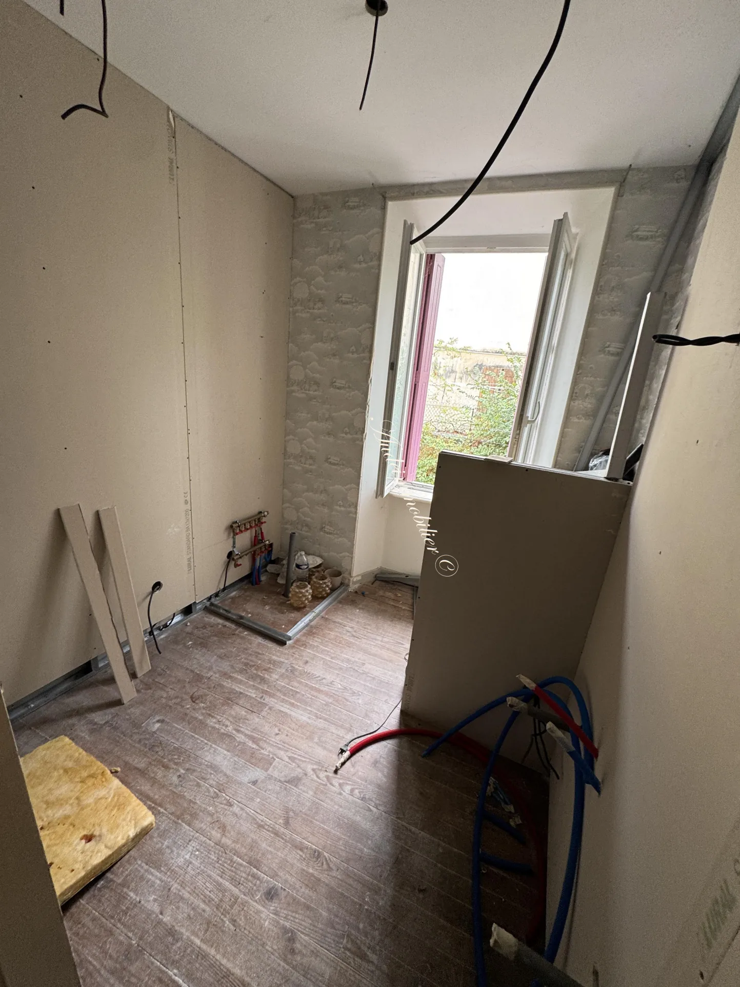 Maison en pierre à finir de rénover à Couiza, région Haut Vallée 