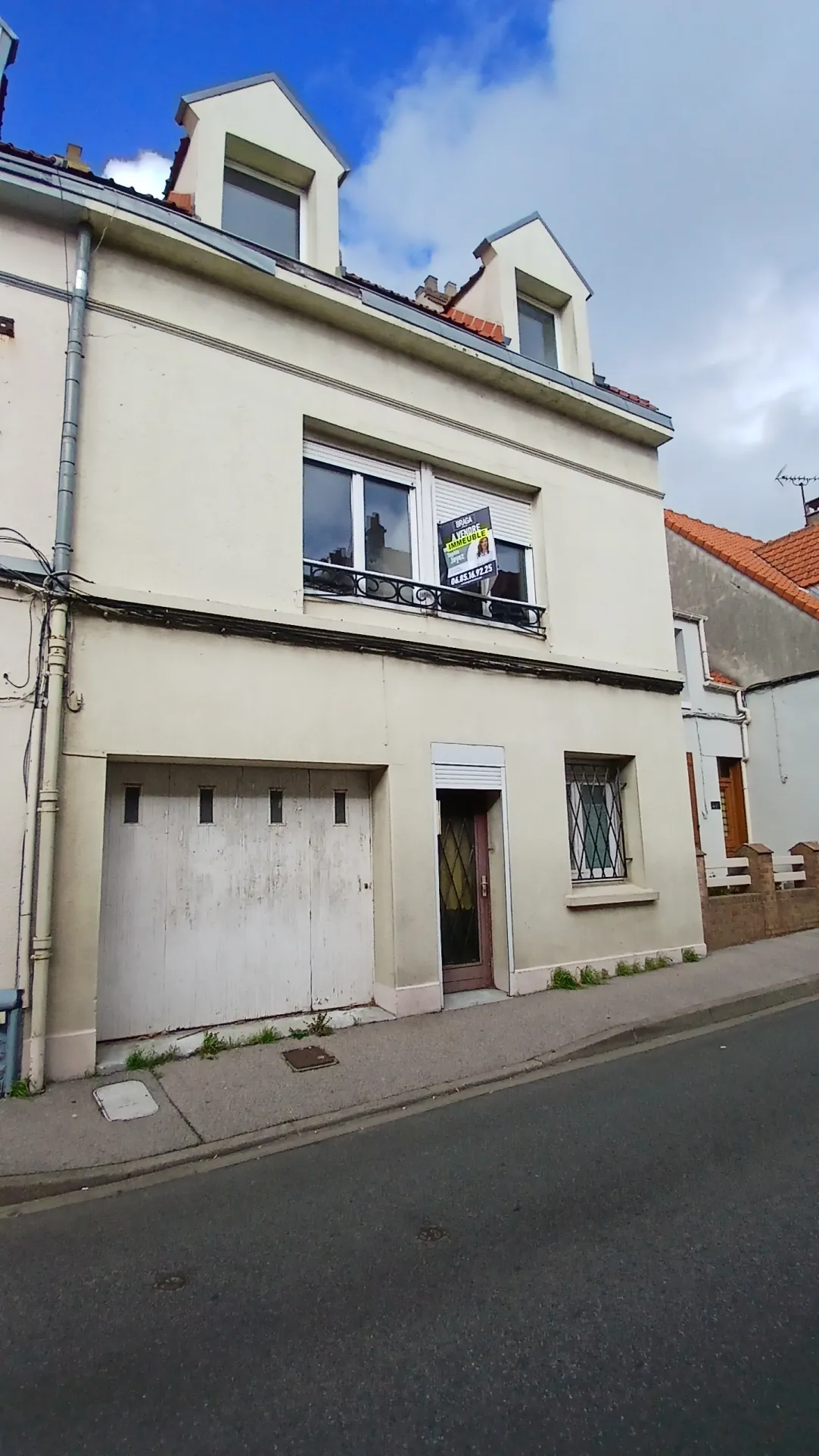 Grande maison à rénover de 180 m² avec garage à Le Portel
