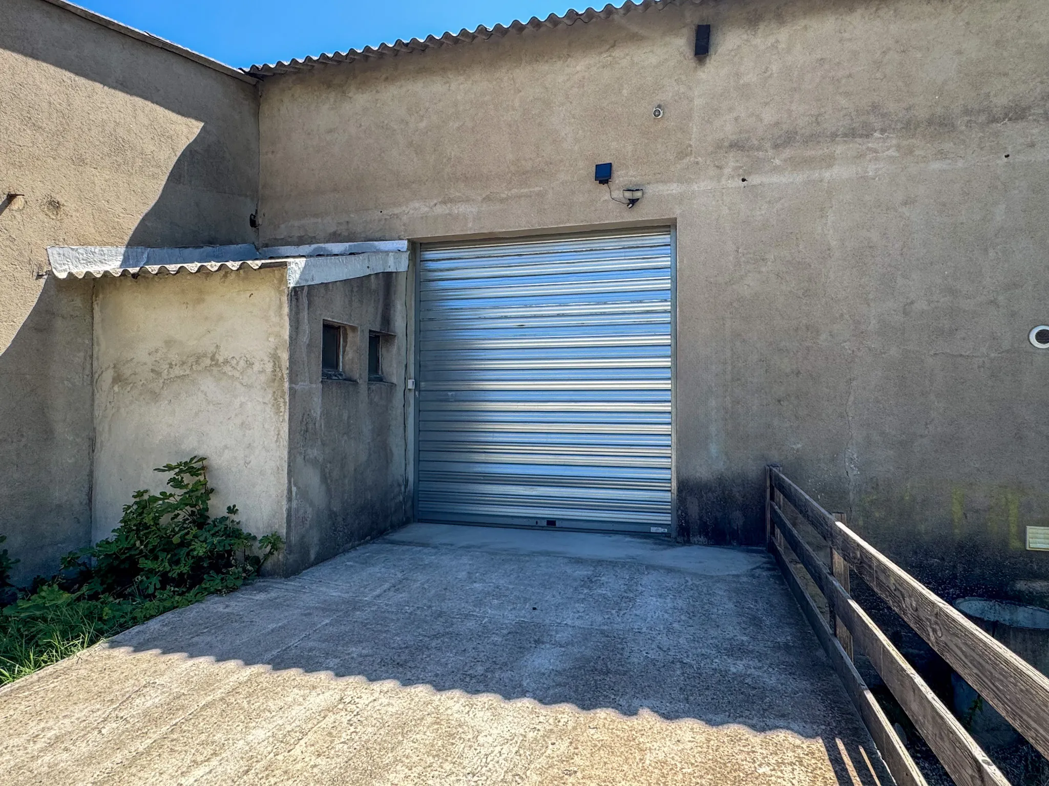 Entrepôt industriel de 645 m² à La Voulte-sur-Rhône en Ardèche 