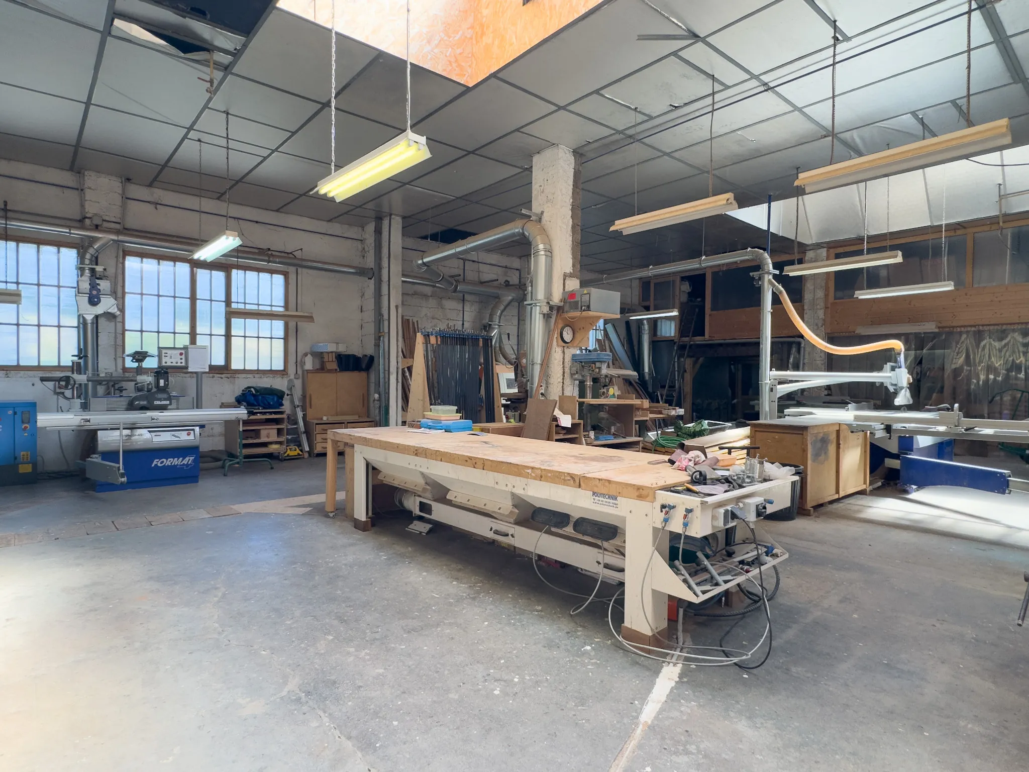 Entrepôt industriel de 645 m² à La Voulte-sur-Rhône en Ardèche 