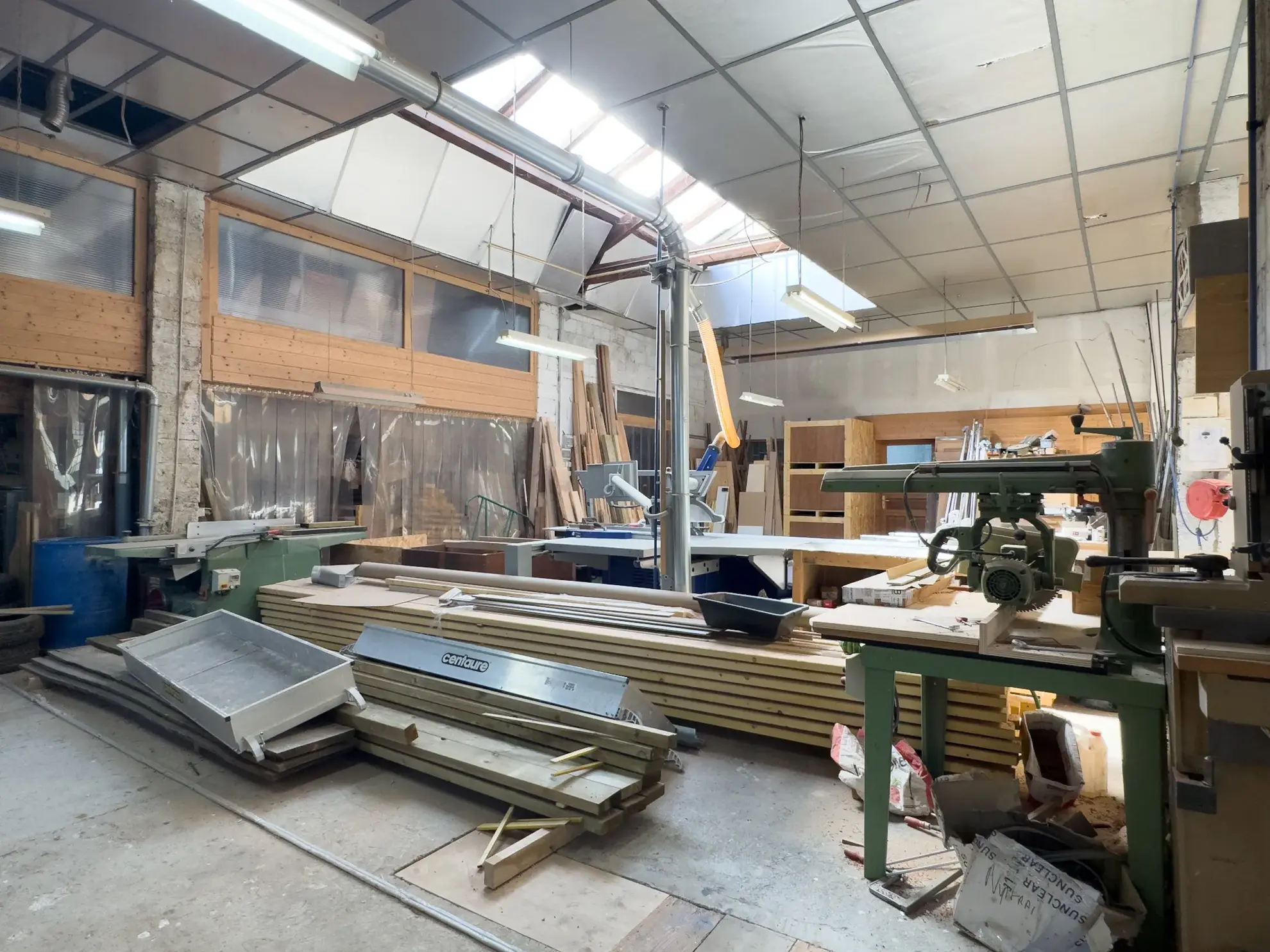 Entrepôt industriel de 645 m² à La Voulte-sur-Rhône en Ardèche 