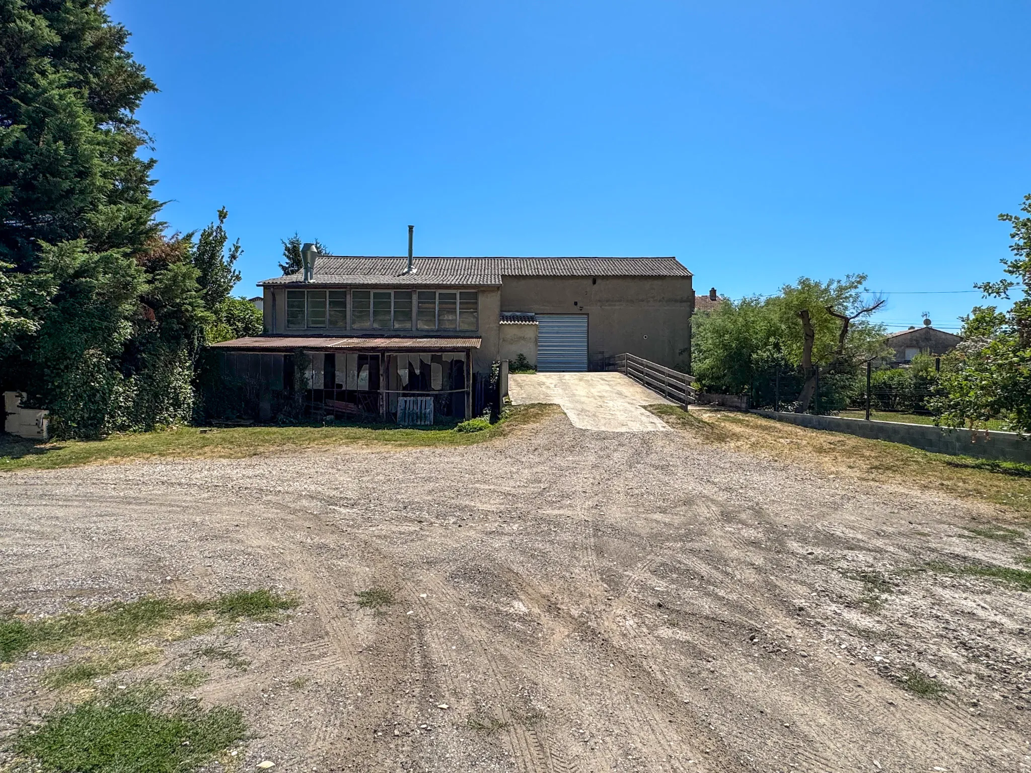 Entrepôt industriel de 645 m² à La Voulte-sur-Rhône en Ardèche 