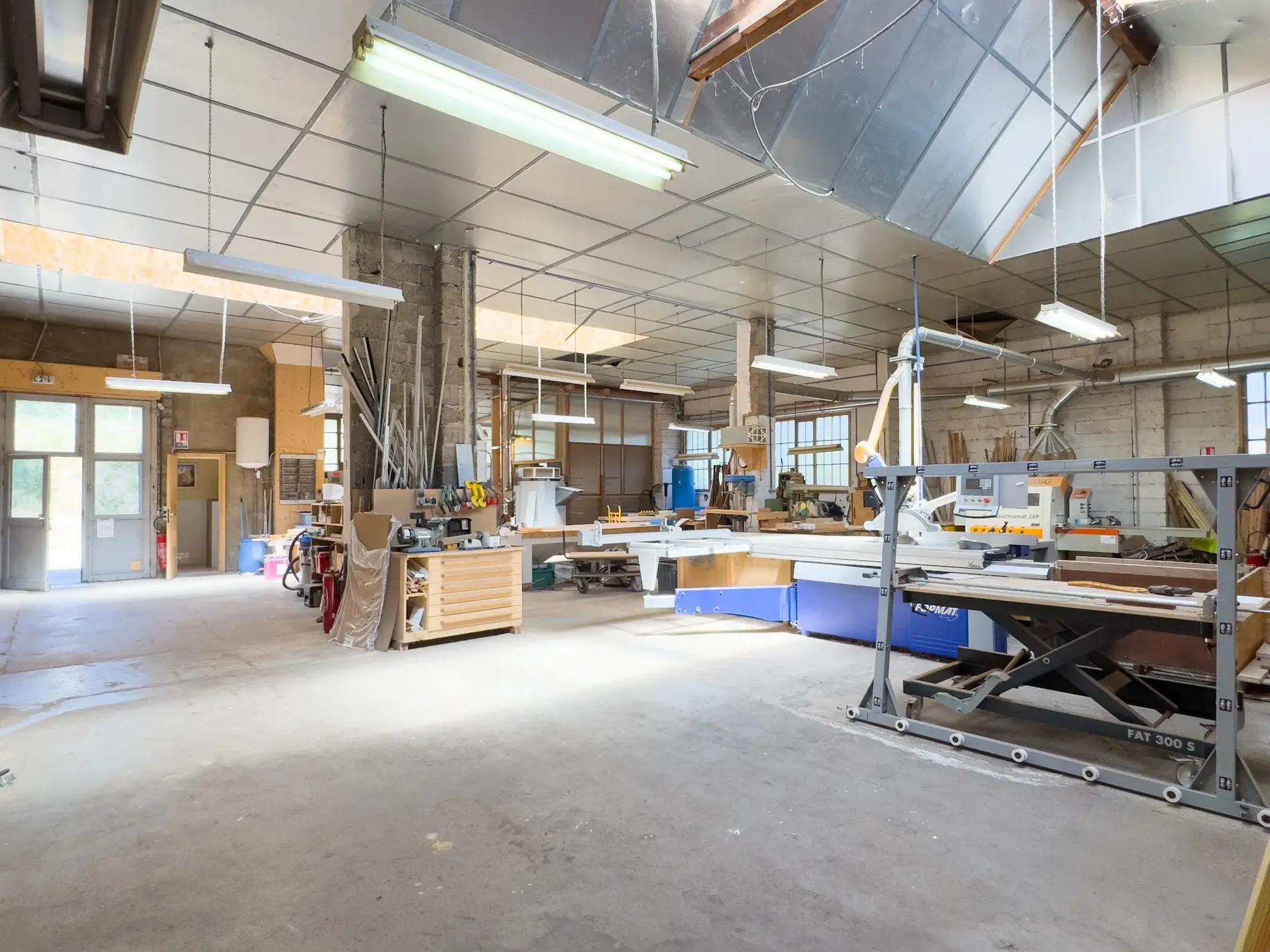 Entrepôt industriel de 645 m² à La Voulte-sur-Rhône en Ardèche 