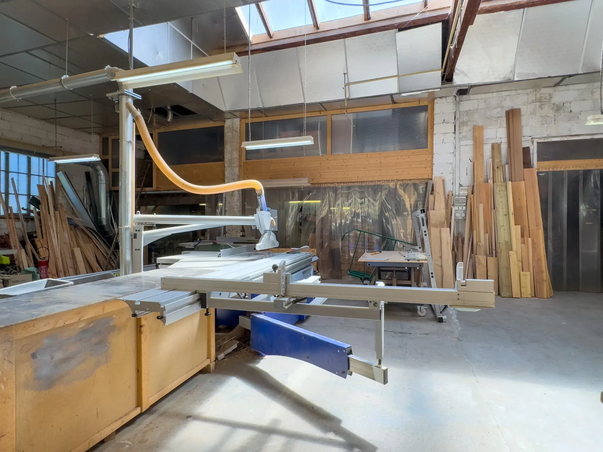 Entrepôt industriel de 645 m² à La Voulte-sur-Rhône en Ardèche 