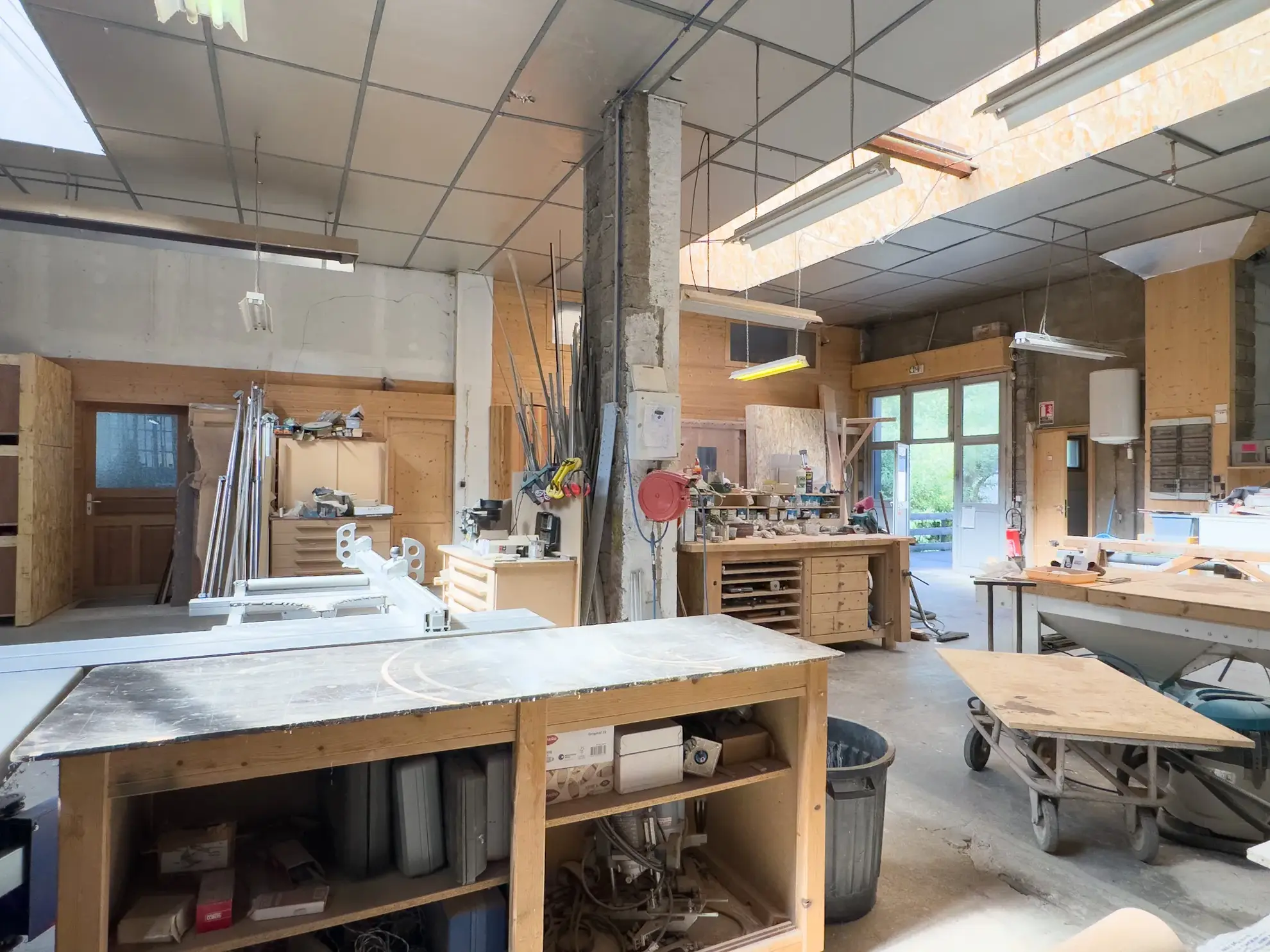 Entrepôt industriel de 645 m² à La Voulte-sur-Rhône en Ardèche 