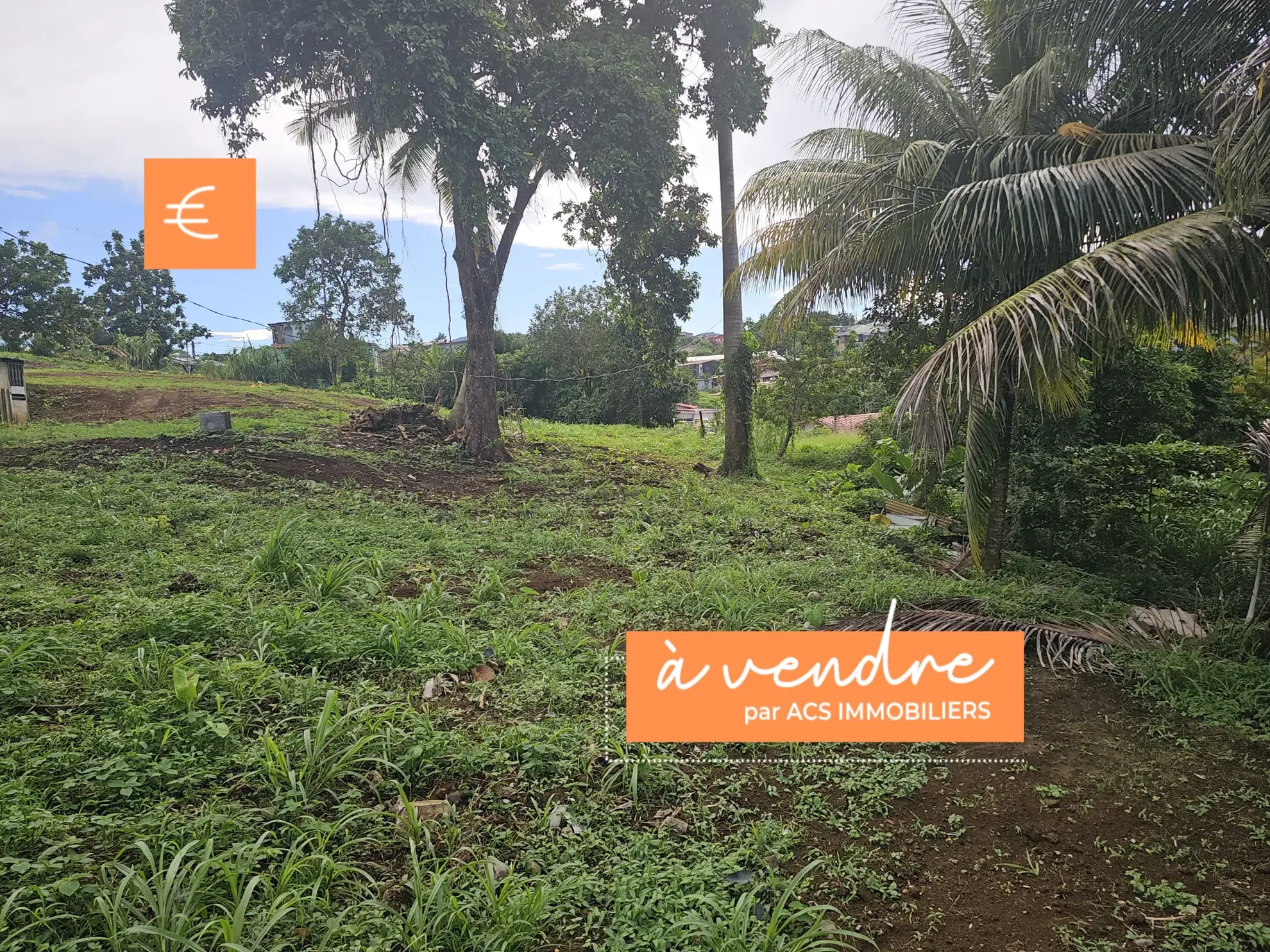 Terrain constructible en pente douce au Bourg du Morne des Esses à Sainte-Marie