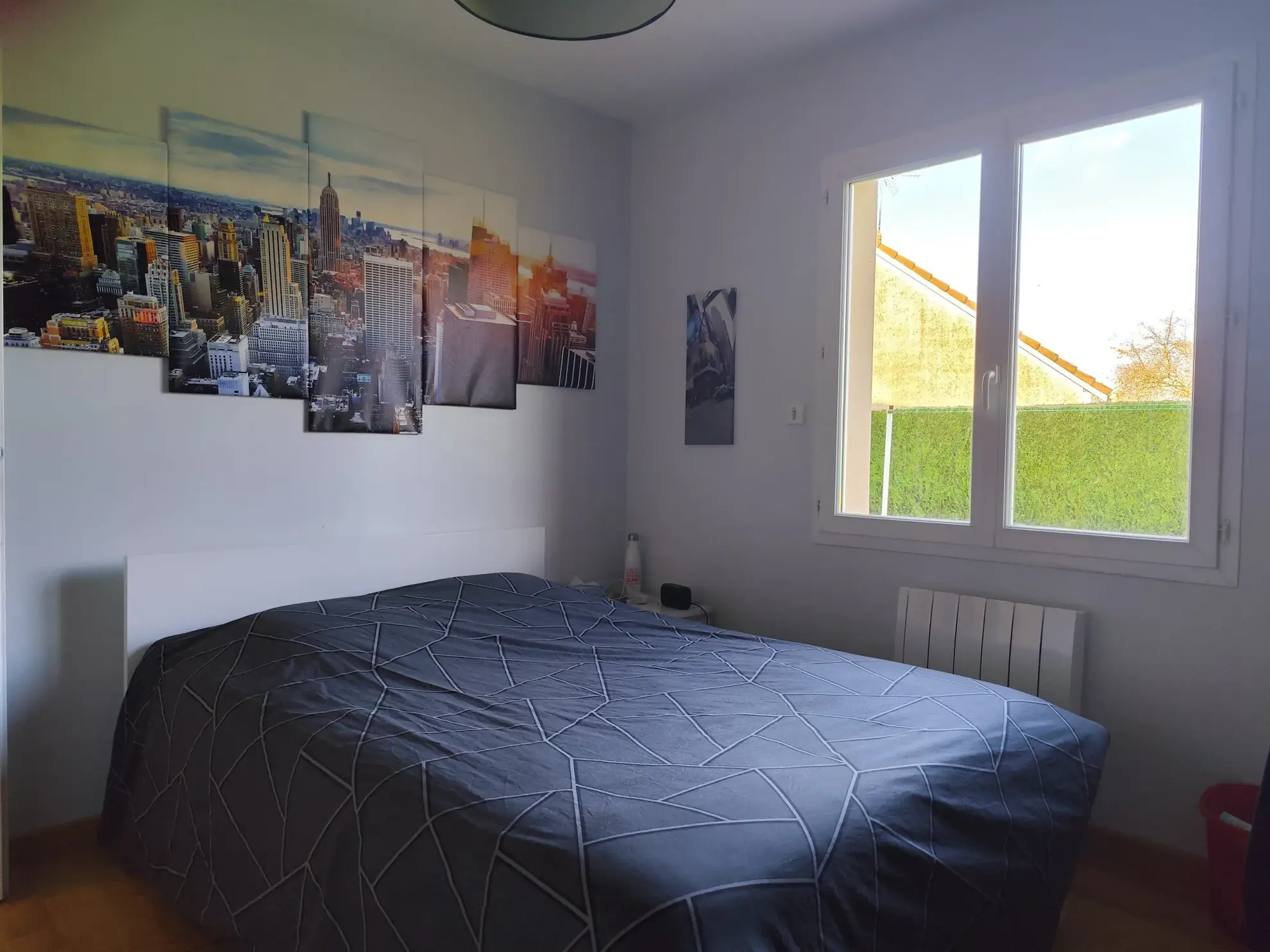 Maison moderne à Crosmières avec 4 chambres, jardin et garage – Confort et élégance 