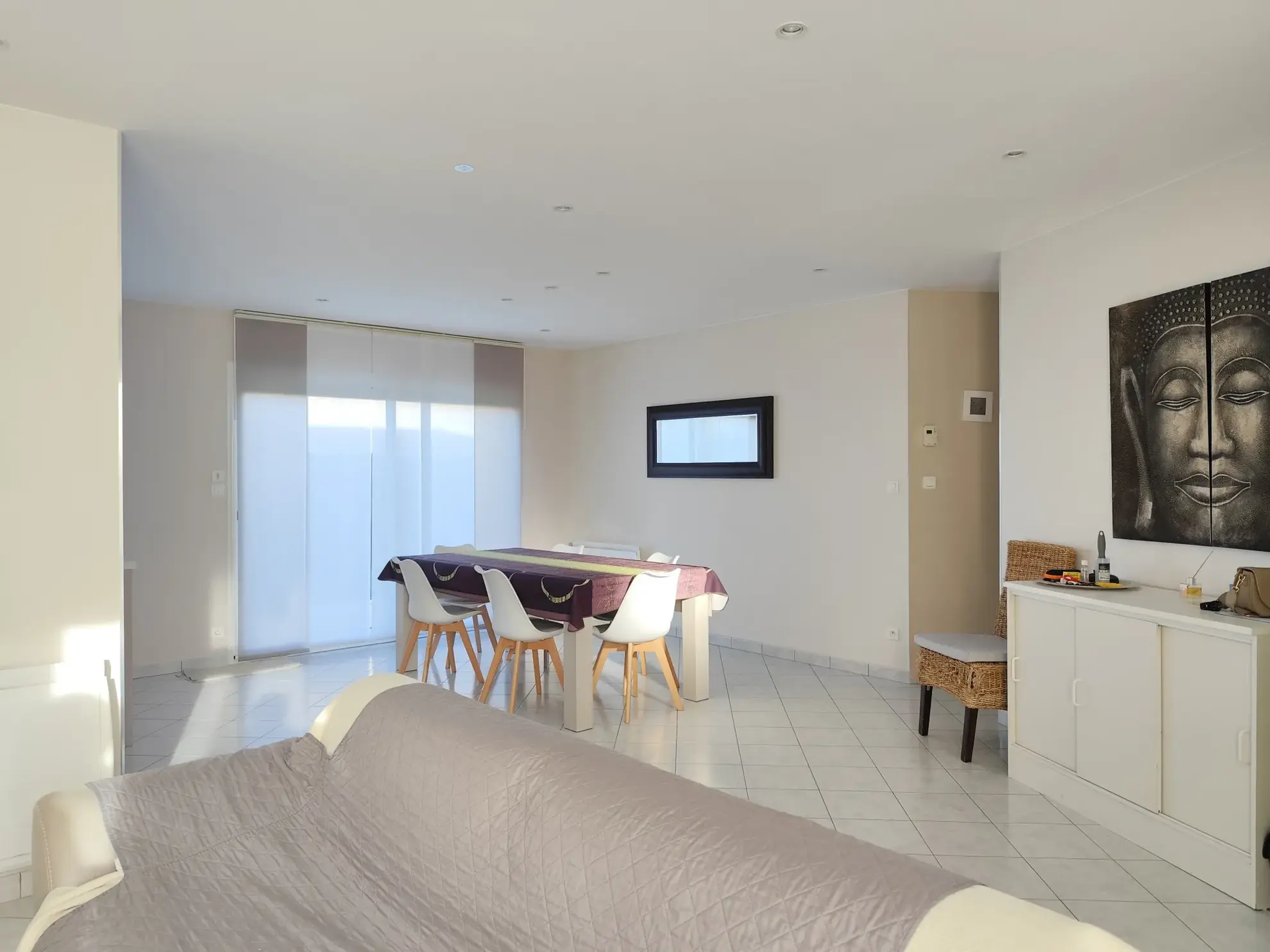 Maison moderne à Crosmières avec 4 chambres, jardin et garage – Confort et élégance 