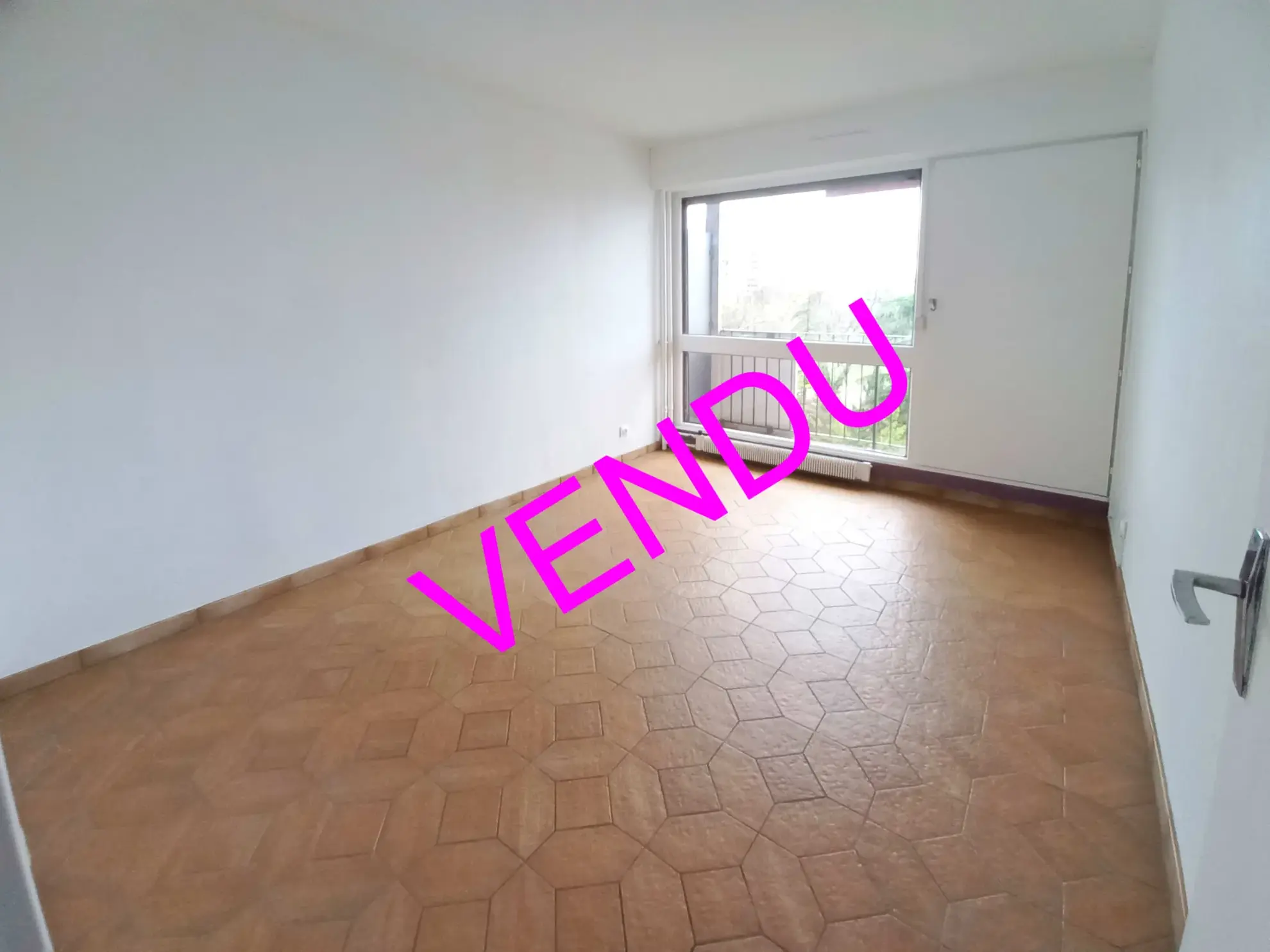 Appartement 4 pièces à Créteil proche métro, lac et université 