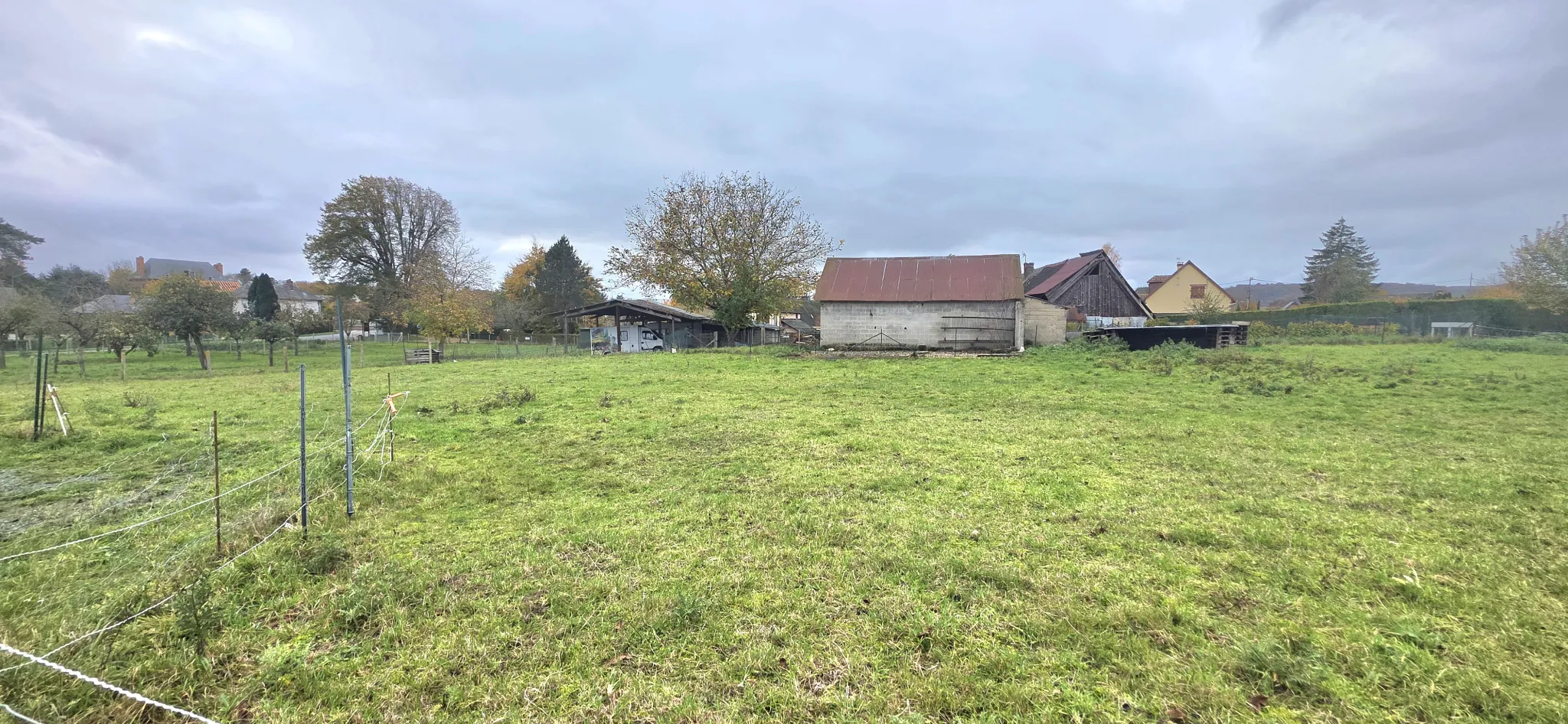 Terrain constructible à Vatteville-la-Rue de 754 m² – Libre de tout constructeur 