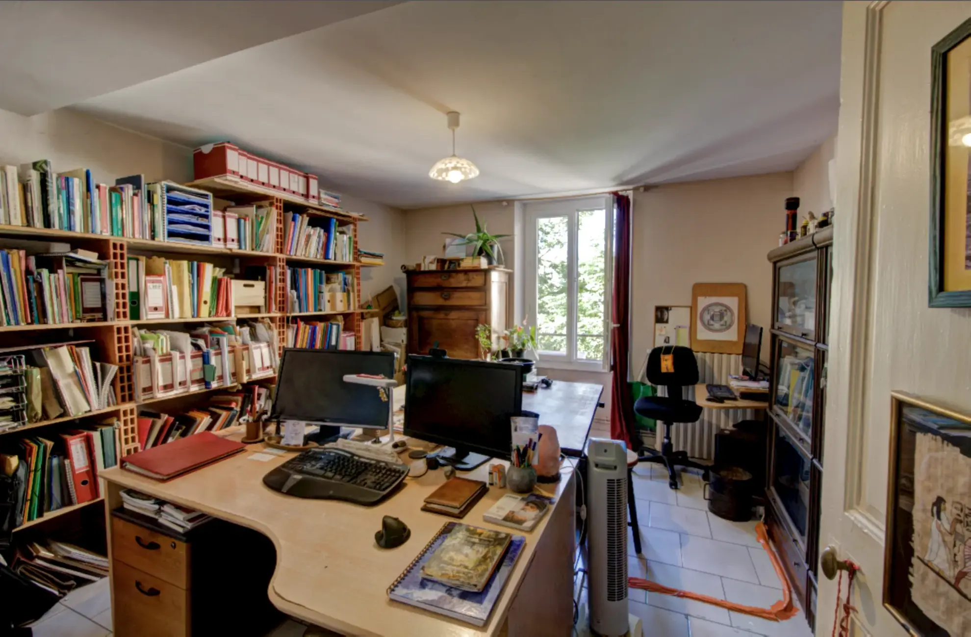 Maison de ville de 130 m² à Sommières avec vues et garage 