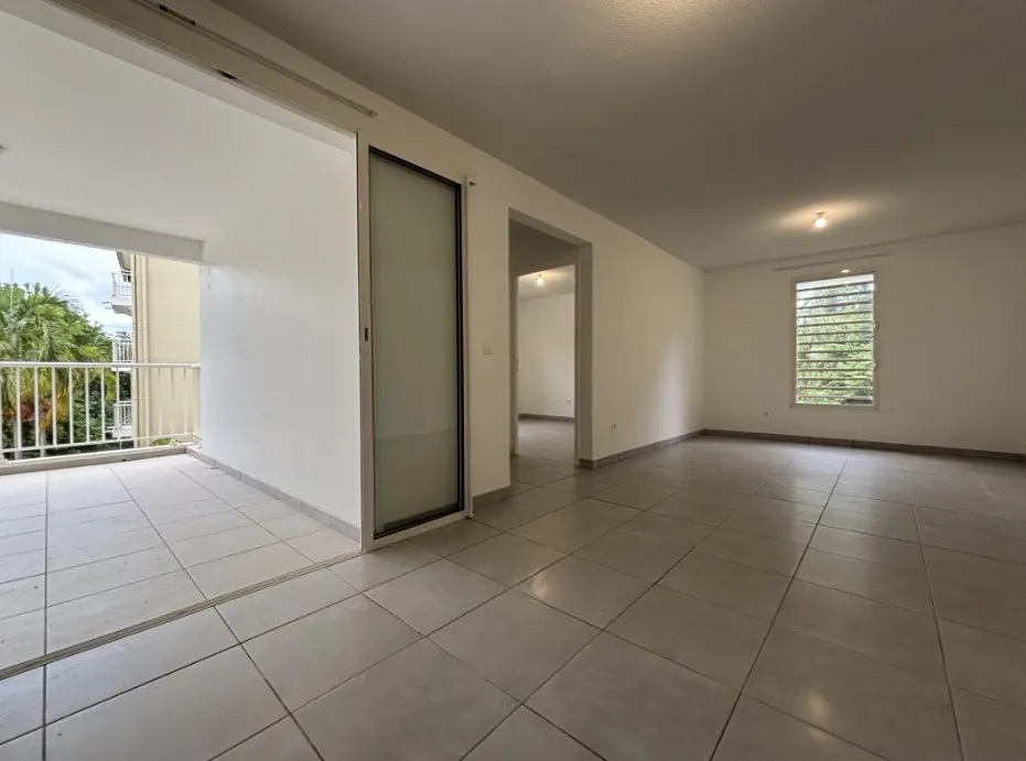 Appartement T2 de 43 m² avec terrasse au Lamentin - Résidence récente