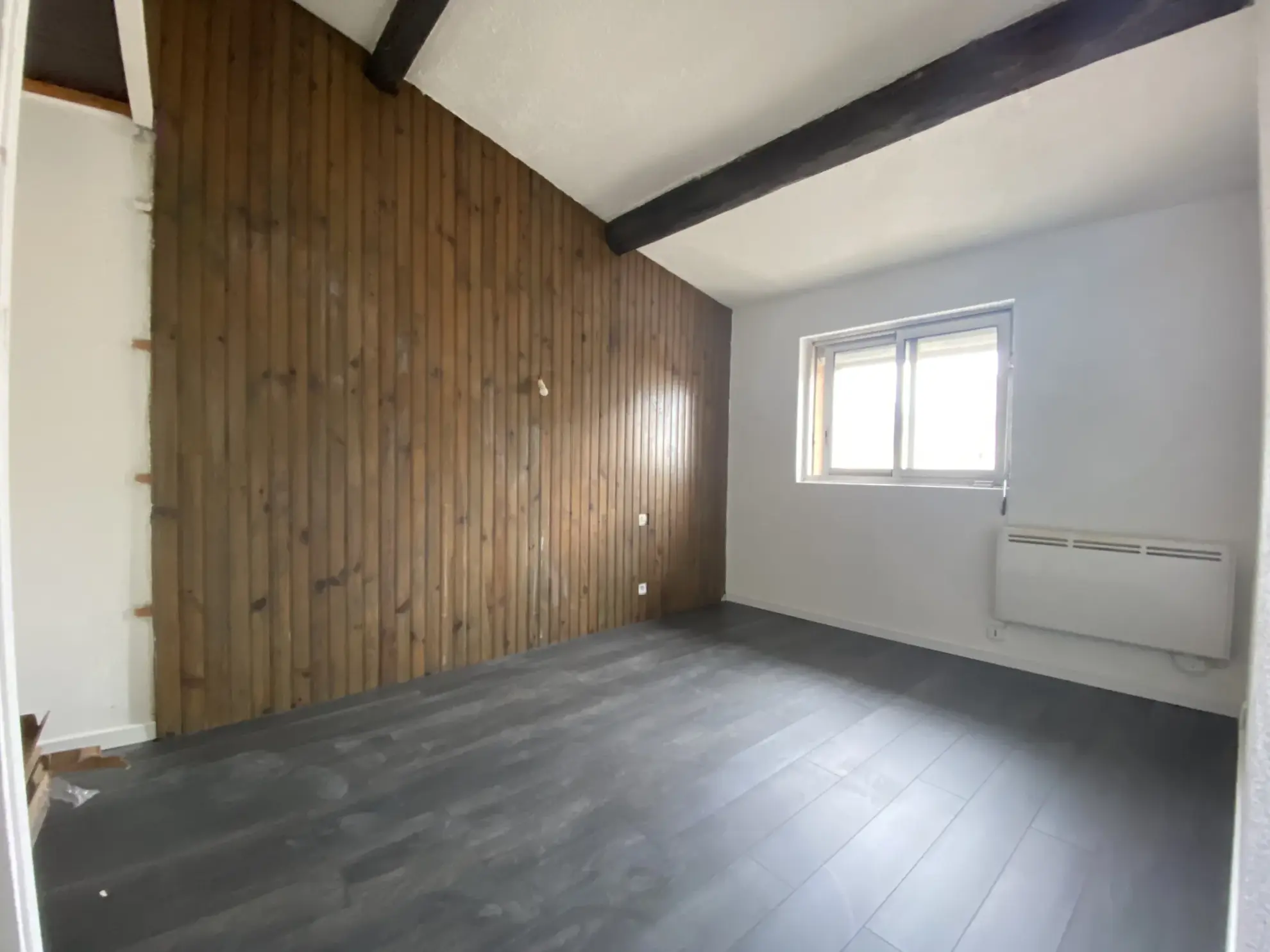 Appartement duplex 3 pièces avec balcon à Vias, proche mer et commodités 