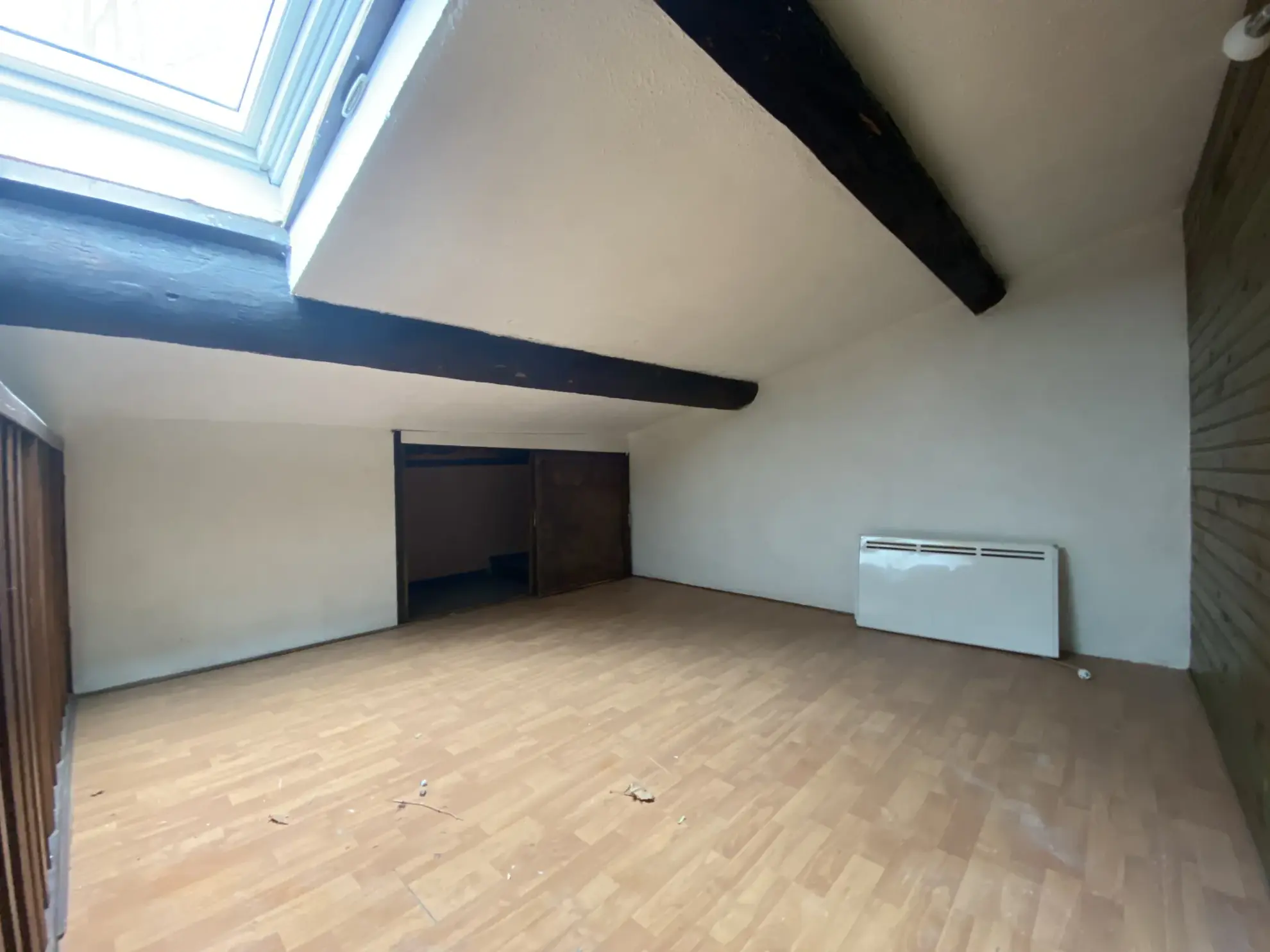 Appartement duplex 3 pièces avec balcon à Vias, proche mer et commodités 