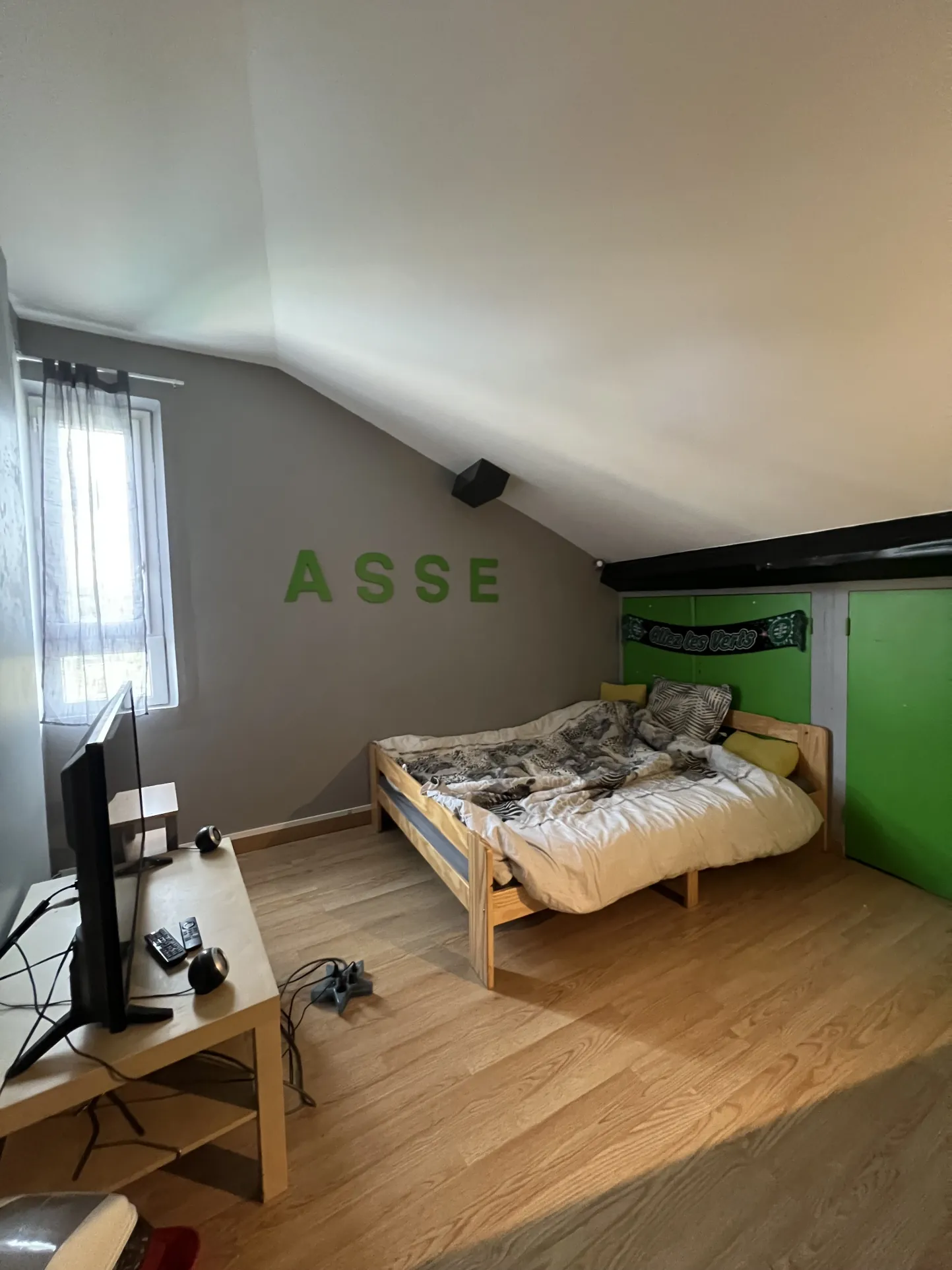 Maison de ville de 77,71 m² avec terrasses à Unieux, proche commodités 