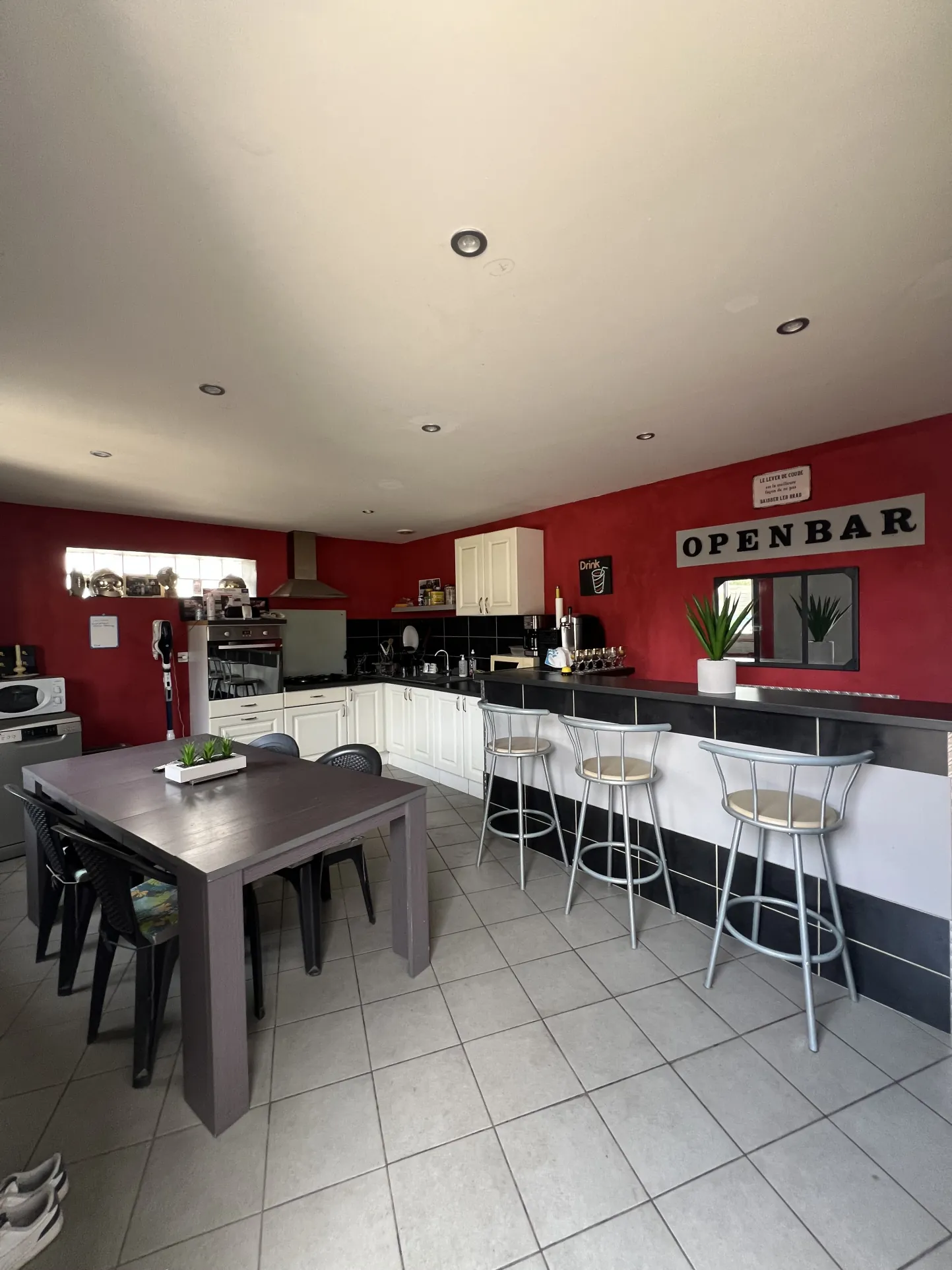 Maison de ville de 77,71 m² avec terrasses à Unieux, proche commodités 