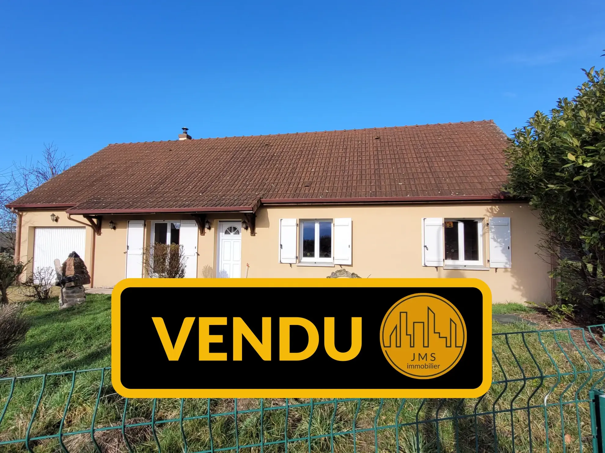 Maison à vendre à Treban avec jardin, garage et potentiel d'aménagement