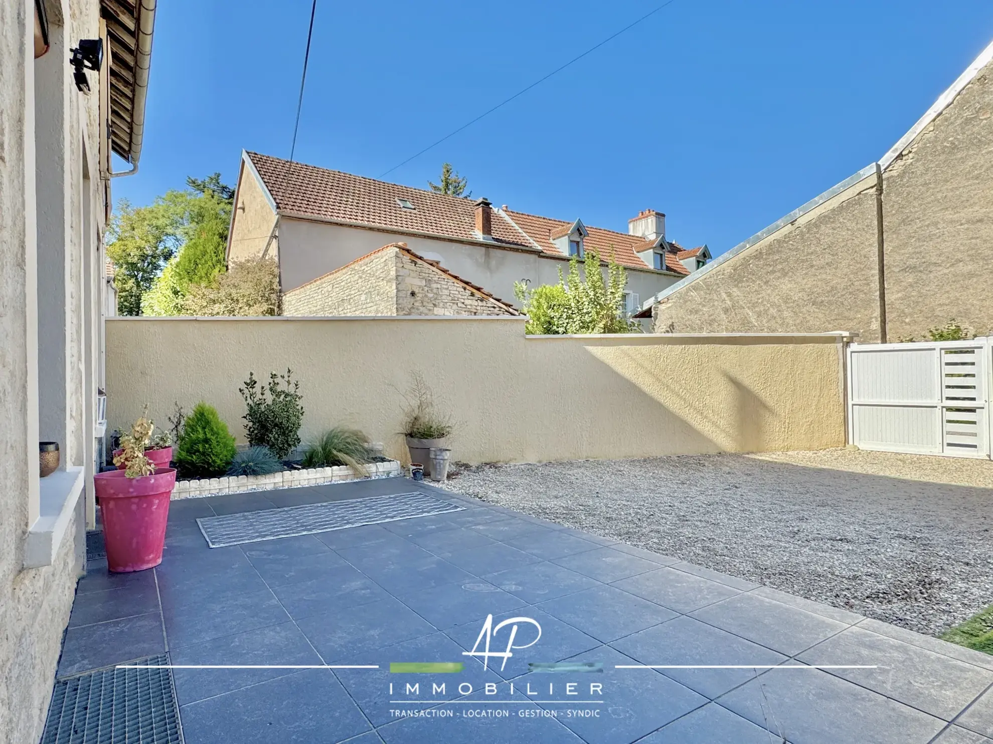 Belle maison ancienne rénovée à Velars-sur-Ouche, proche Dijon 
