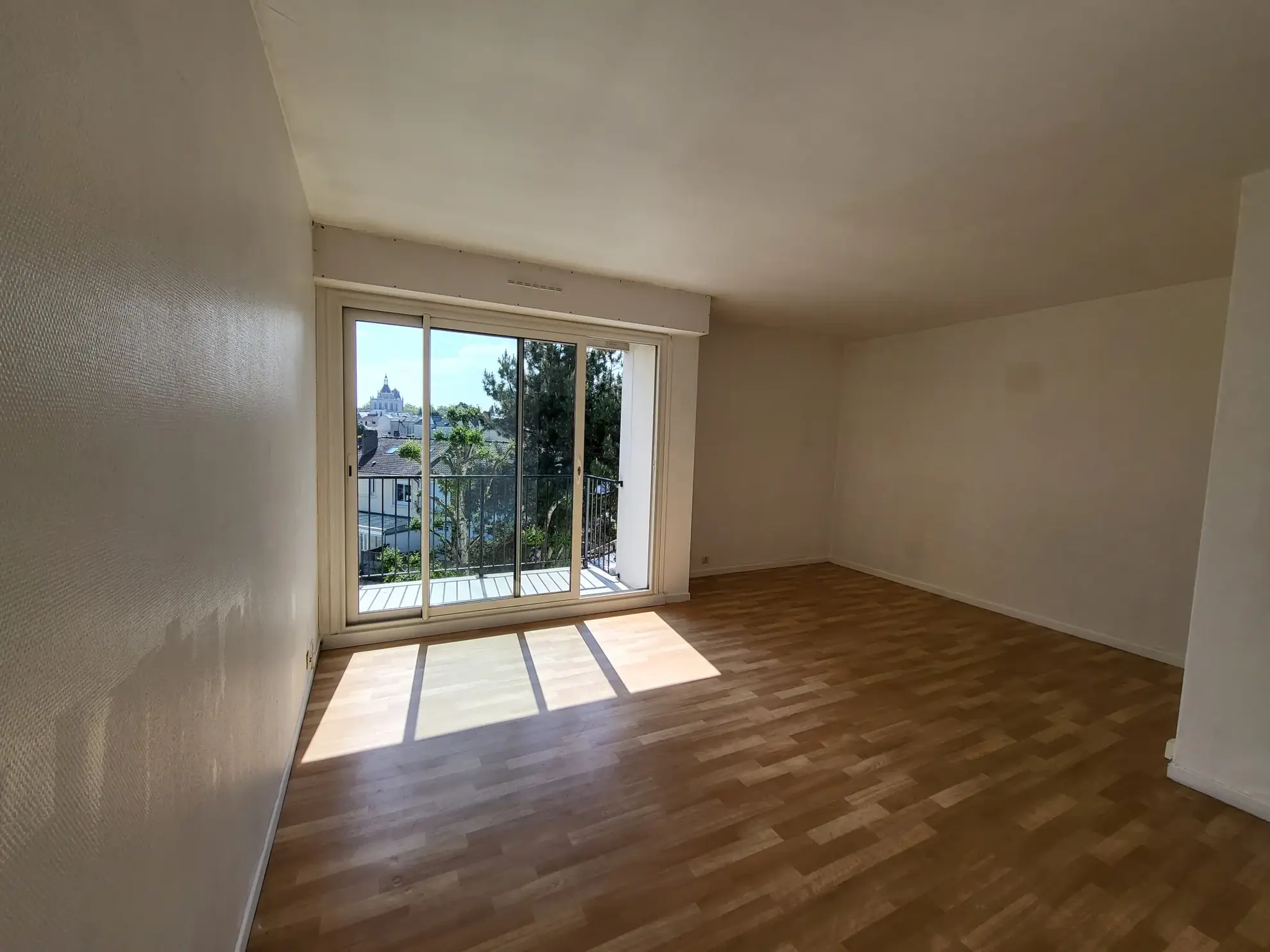 Appartement T1 au Havre avec cave, stationnement et vue dégagée - Prix 97 000 €