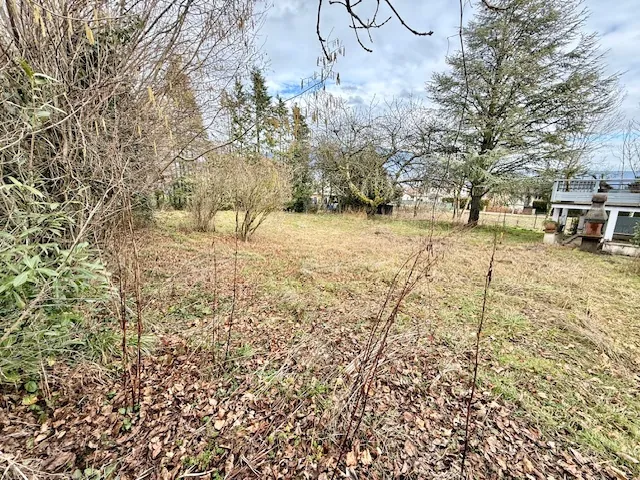Terrain constructible de 783 m² à Ochiaz-Valserhône, idéal pour villas 
