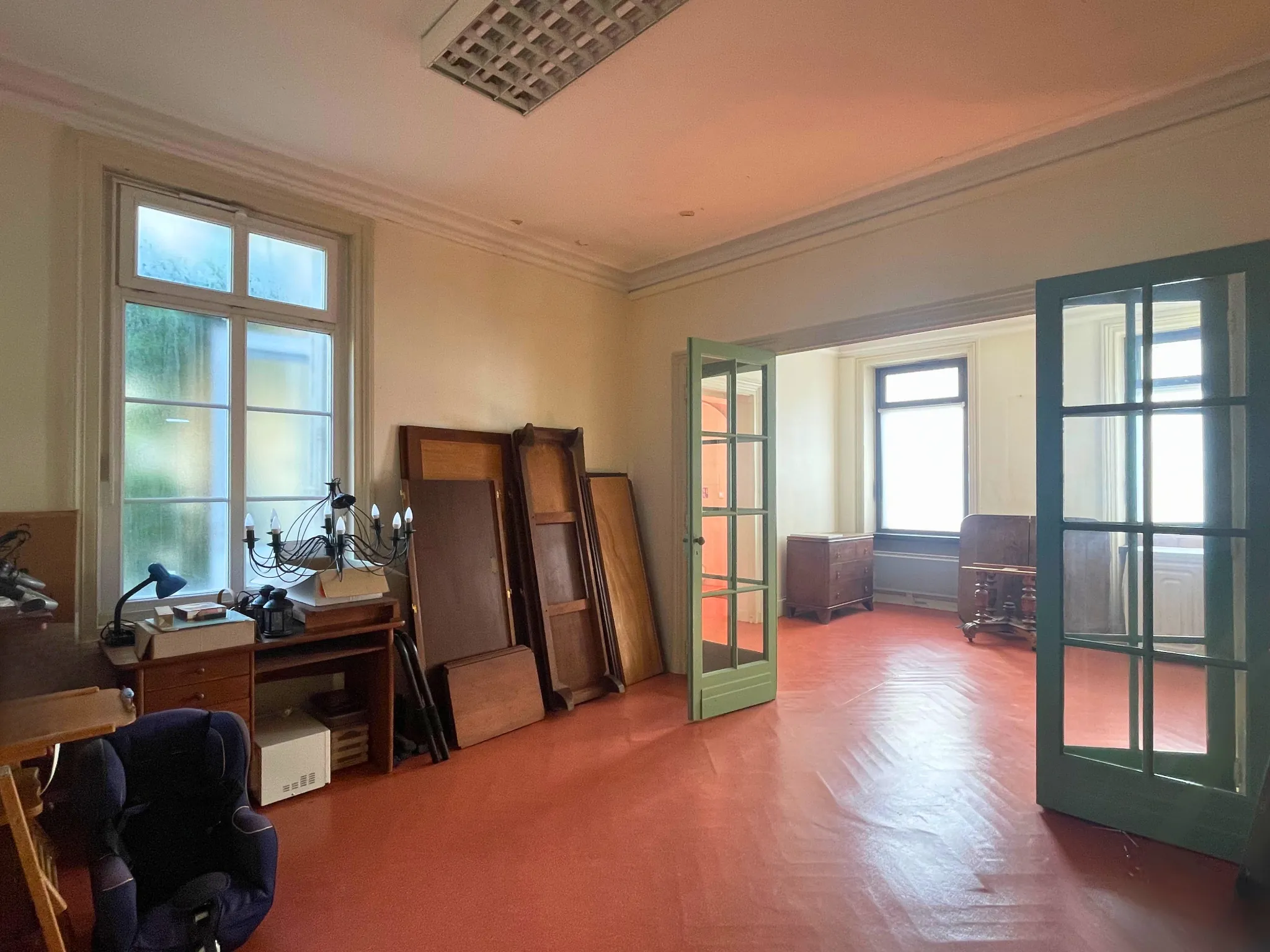 Rare propriété à Cognac à 300m de la place François 1er avec commerces et logement 