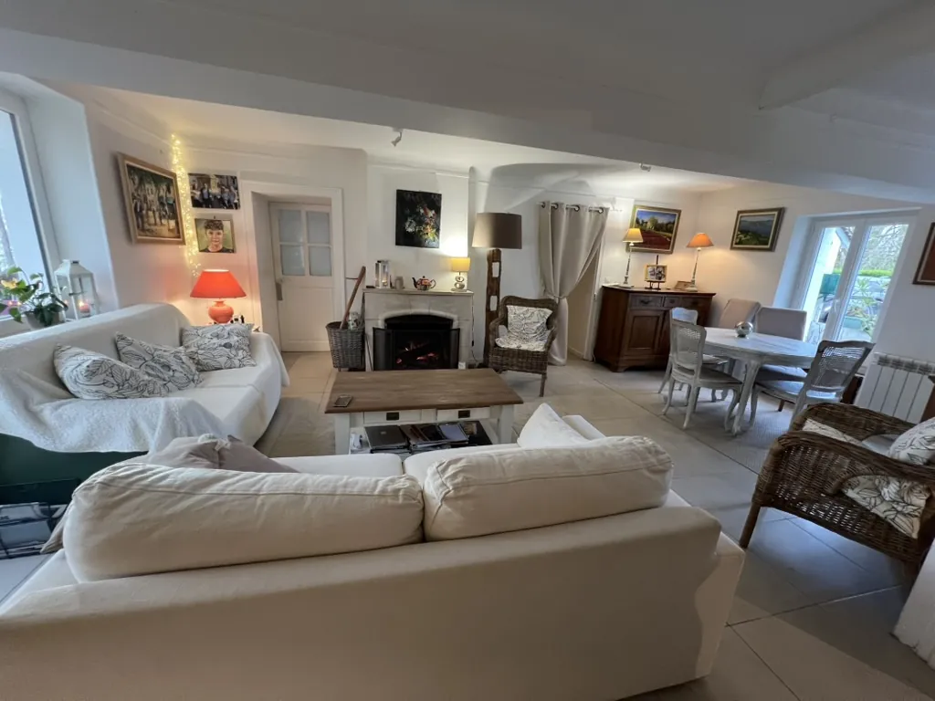 Maison de charme rénovée avec piscine à 5 min de Cosne-sur-Loire 