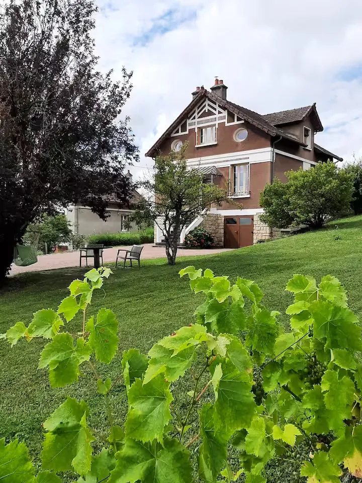 Charmante maison des années 30 avec vue sur Sancerre et grand jardin à Saint-Satur