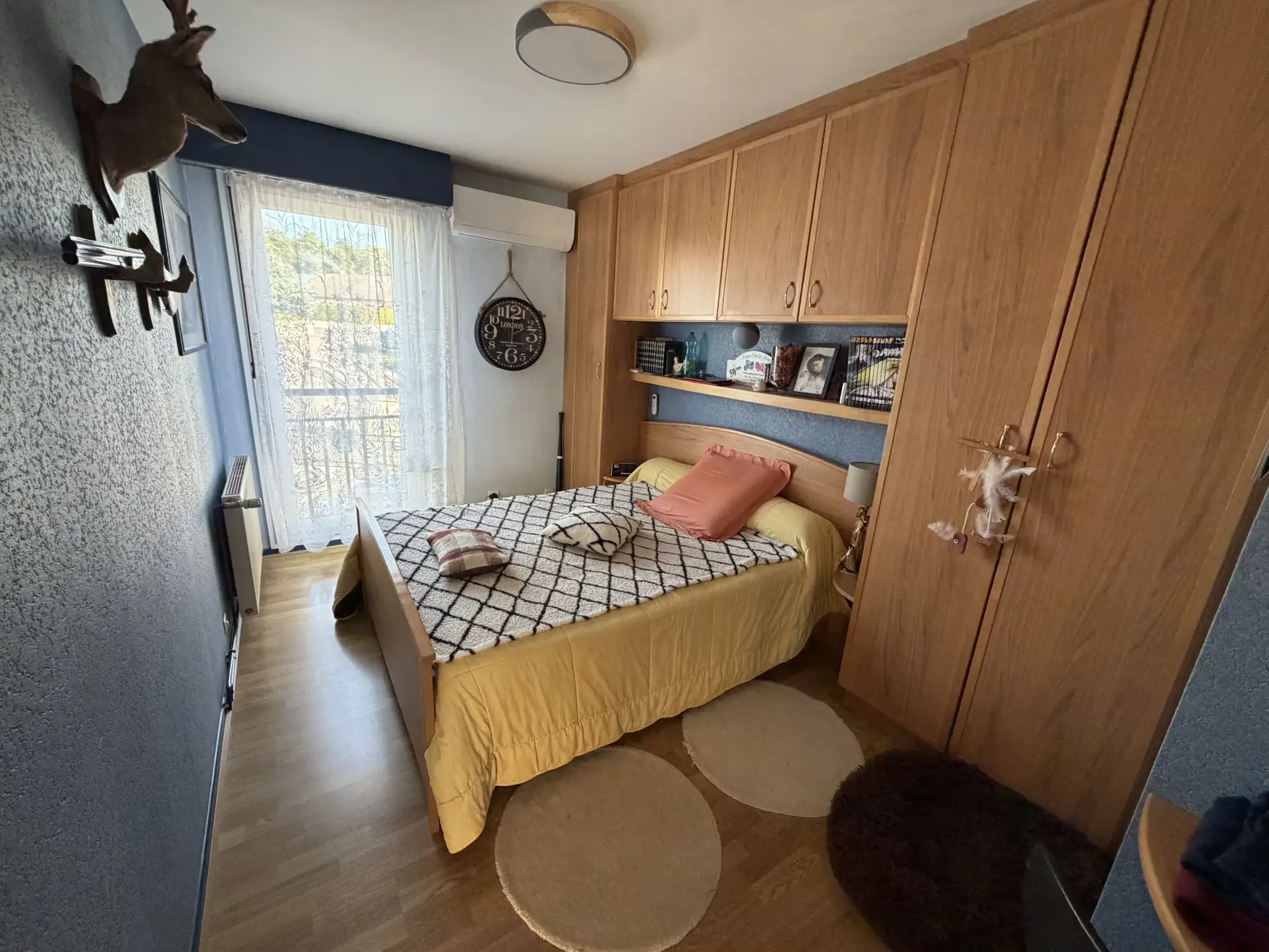 Maison familiale à Montbard avec 4 chambres, garage et jardin - Zone calme 