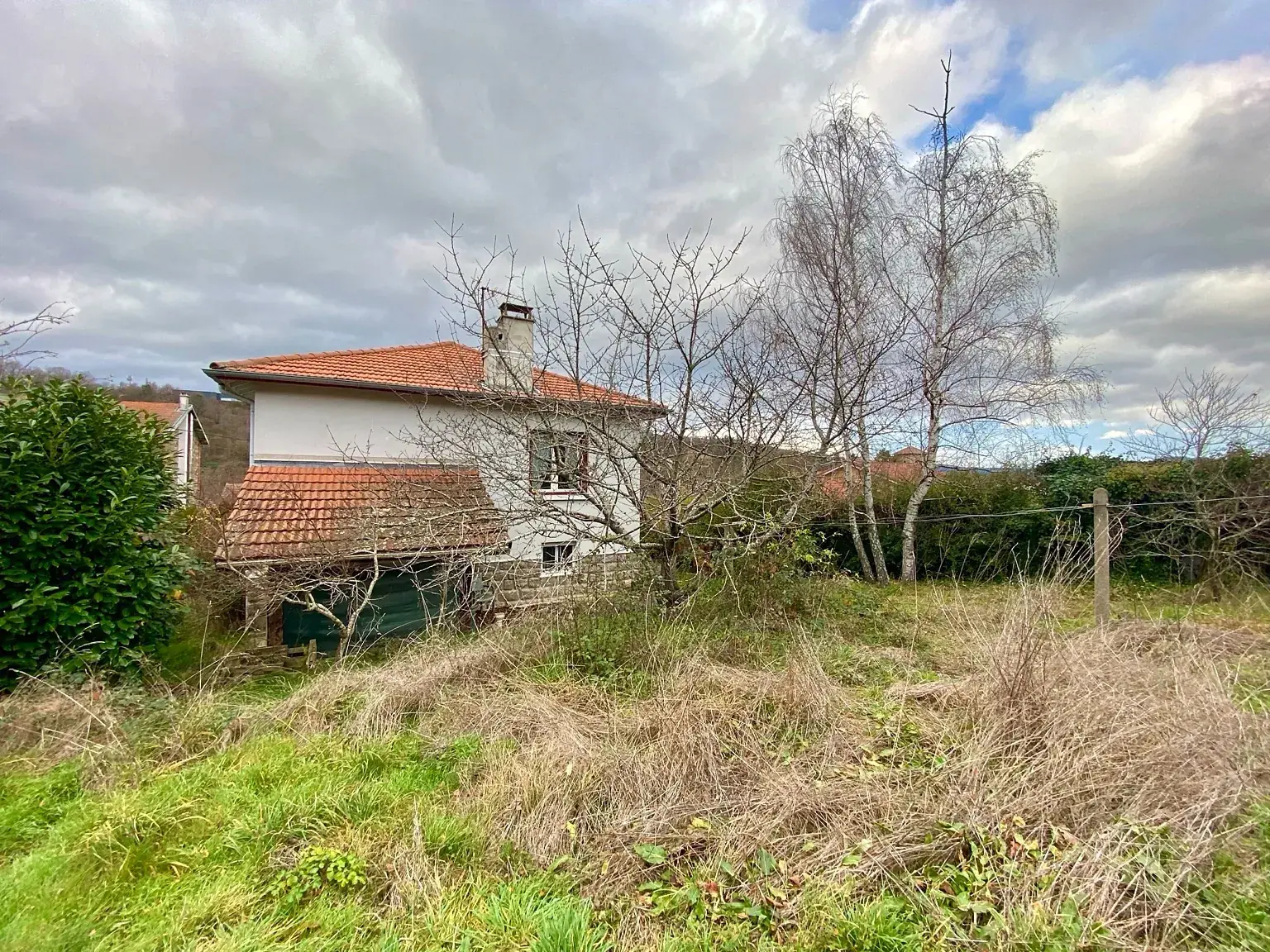 Maison individuelle à Firminy Chazeaud avec grand terrain constructible 
