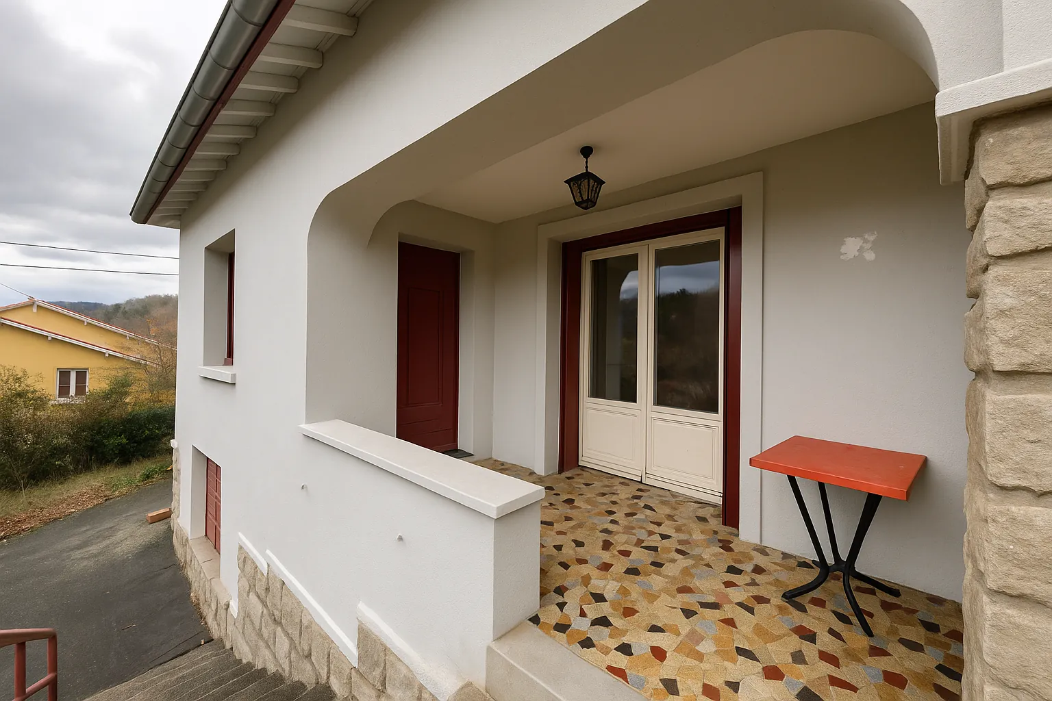 Maison individuelle à Firminy Chazeaud avec grand terrain constructible 