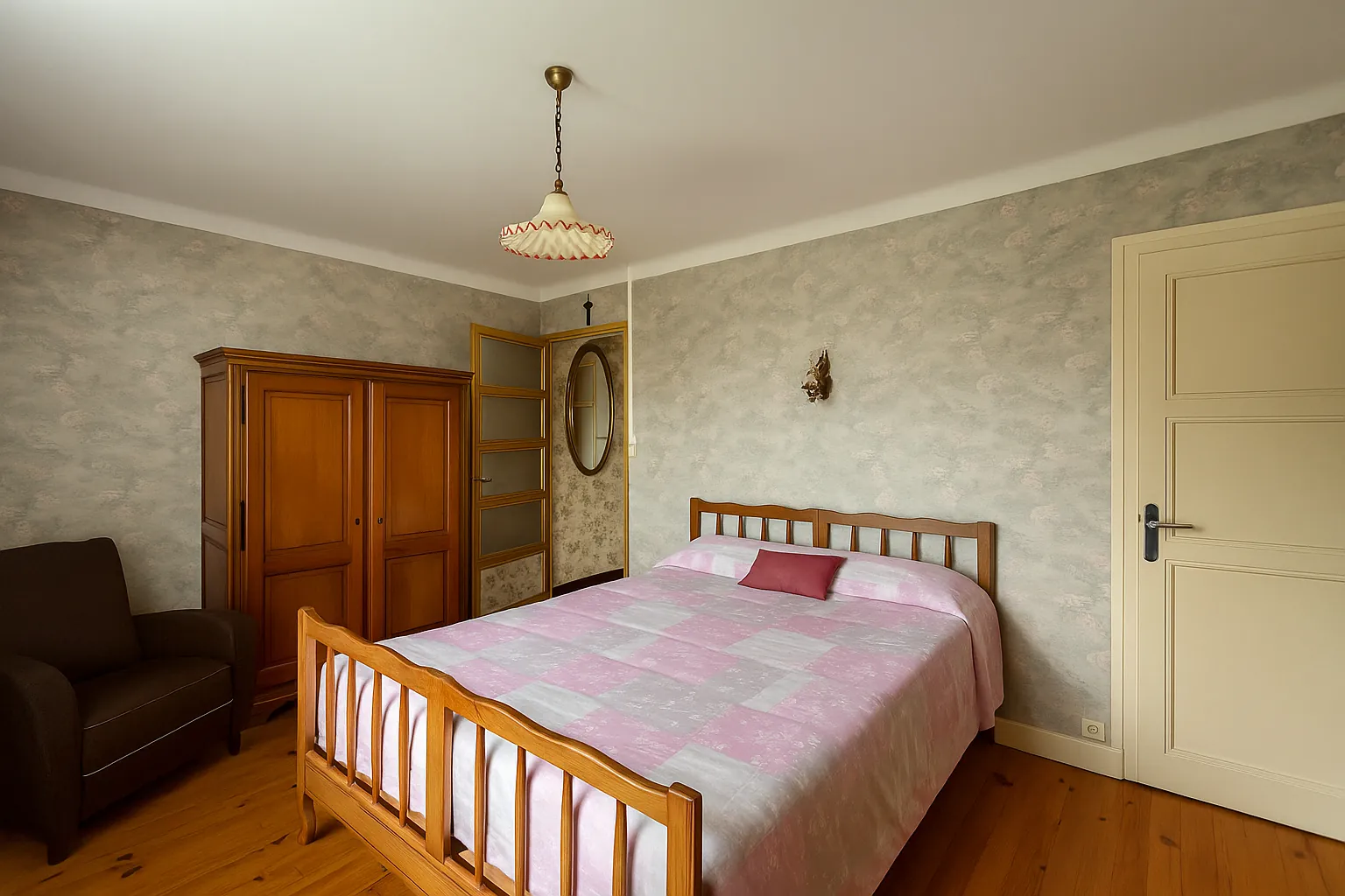 Maison individuelle à Firminy Chazeaud avec grand terrain constructible 