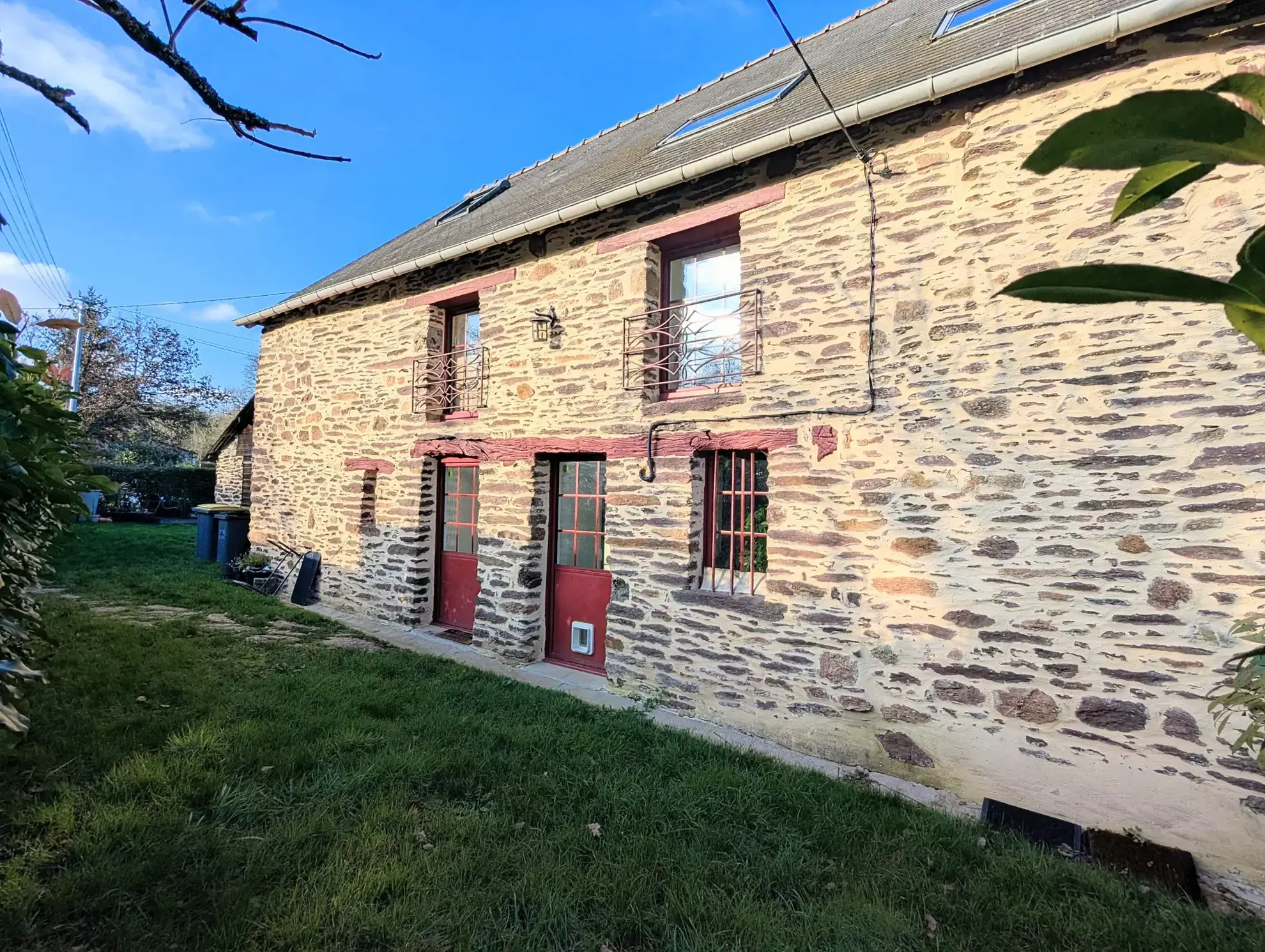 Longère en pierre rénovée avec 3 chambres au cœur de Brocéliande - Beignon (56) 