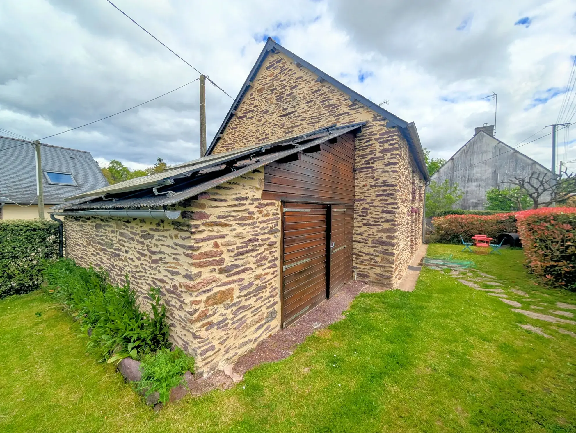 Longère en pierre rénovée avec 3 chambres au cœur de Brocéliande - Beignon (56) 
