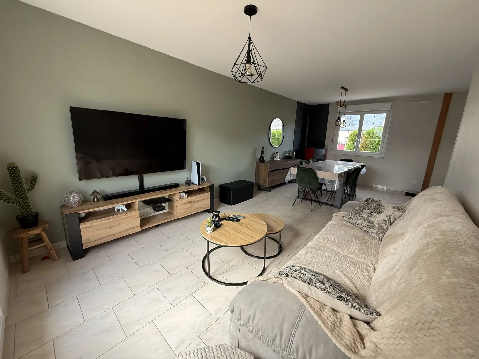 À Vendre Maison 3 Chambres avec Jardin et Garage à Sablé-sur-Sarthe 