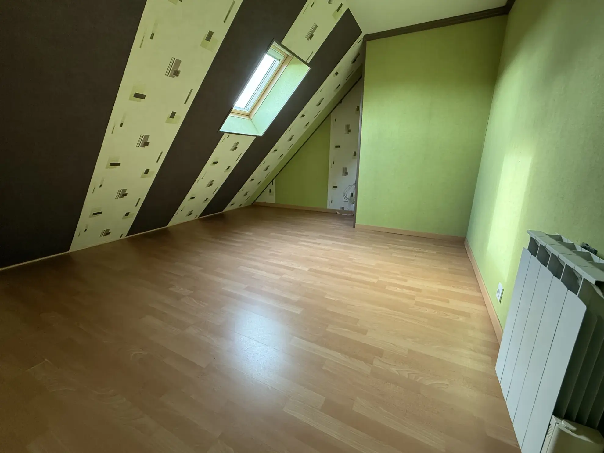 À Vendre Maison 3 Chambres avec Jardin et Garage à Sablé-sur-Sarthe 