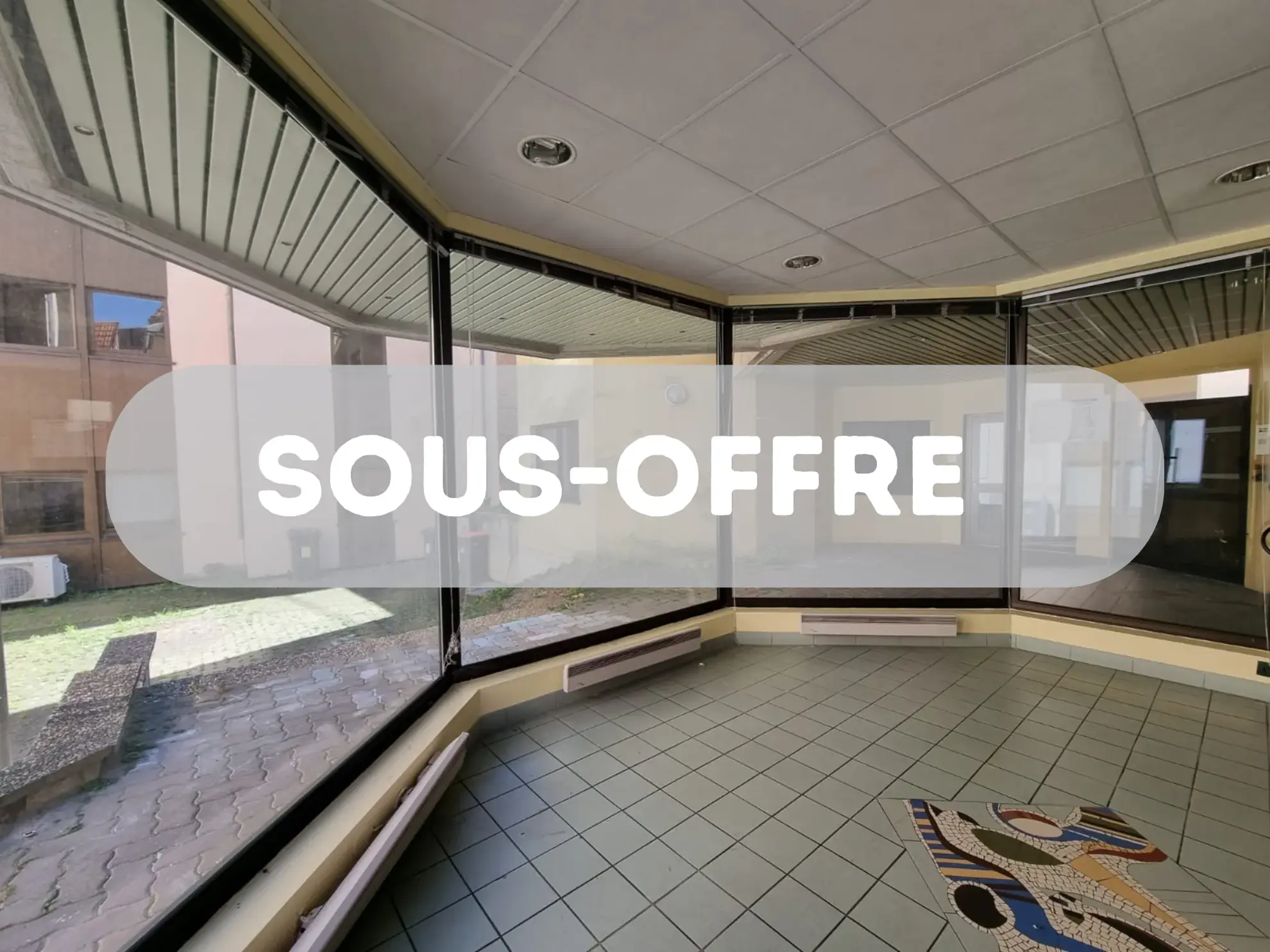 Local commercial de 40m² à Saverne en centre-ville avec vitrine et bureau indépendant