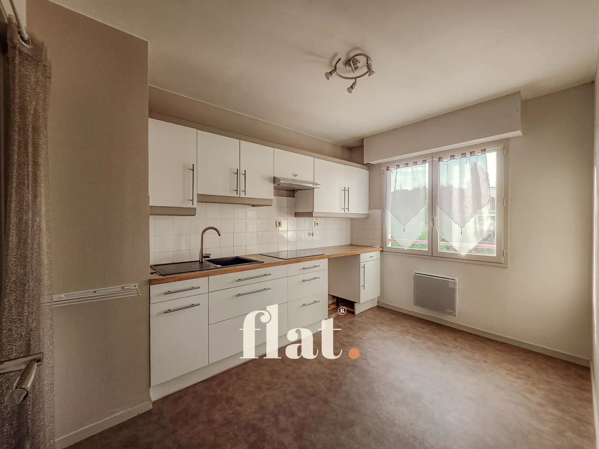 Appartement T3/T4 de 88 m2 avec garage à Nantes, secteur Beauséjour 