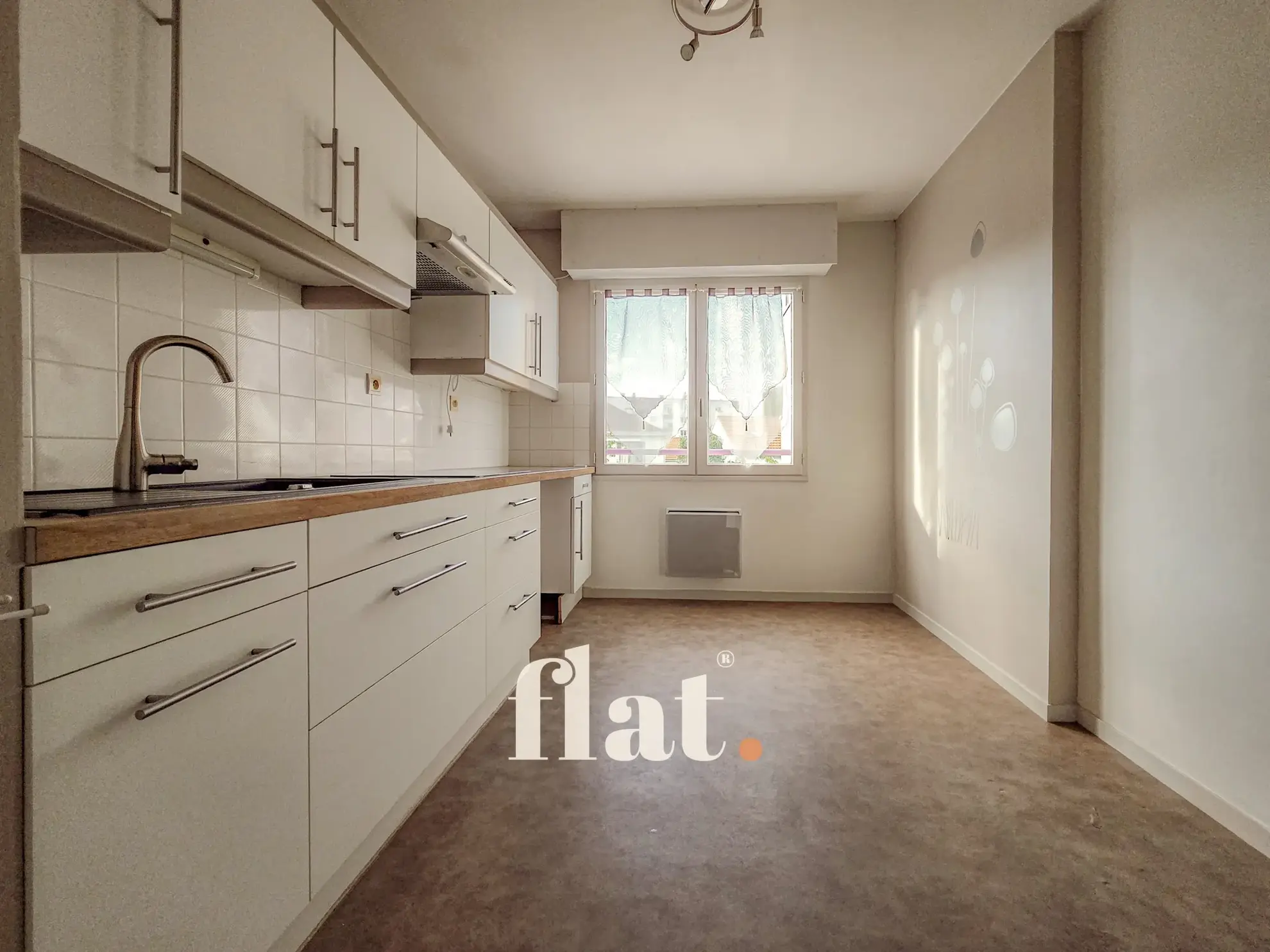 Appartement T3/T4 de 88 m2 avec garage à Nantes, secteur Beauséjour 