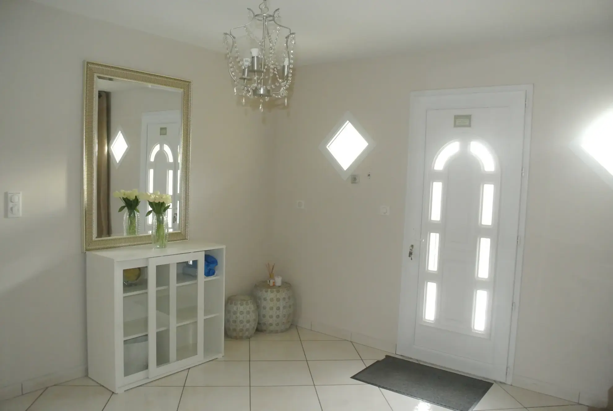 Villa moderne avec 4 chambres à Marmande, jardin clos, confort énergétique optimal 