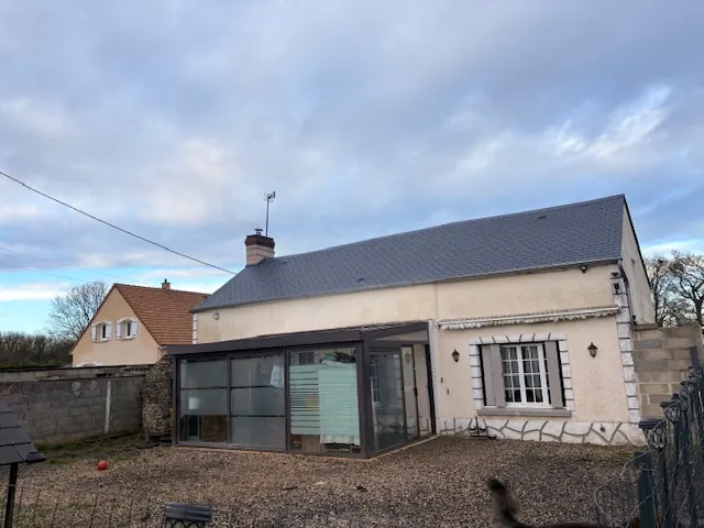 Charmante maison en pierres avec potentiel à Le Tronquay