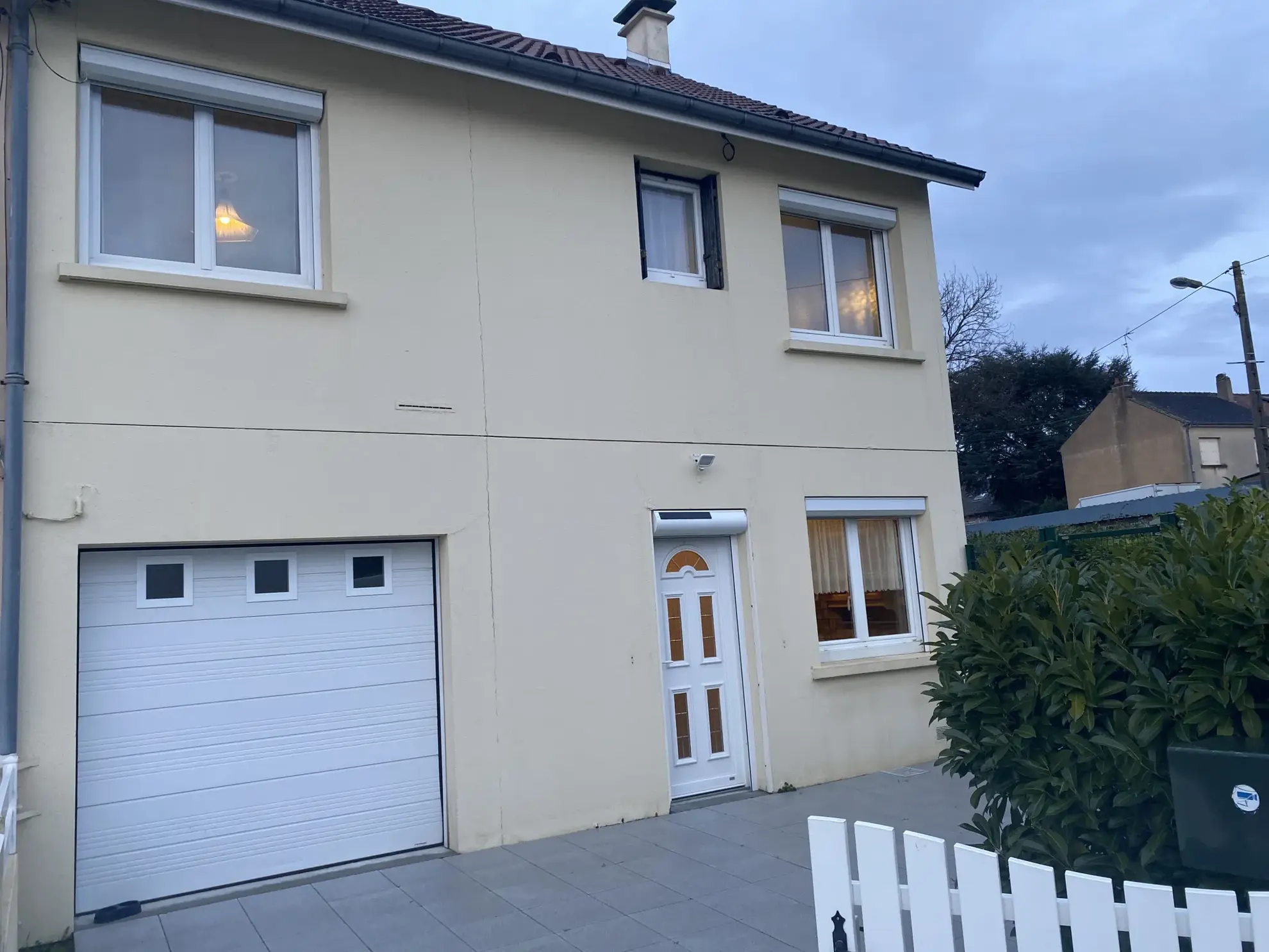 Maison semi-indépendante 3 chambres avec jardin, garage et terrasse au Mans Sud