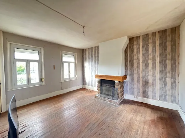 Maison à fort potentiel avec dépendance à Port le Grand, proche Abbeville 