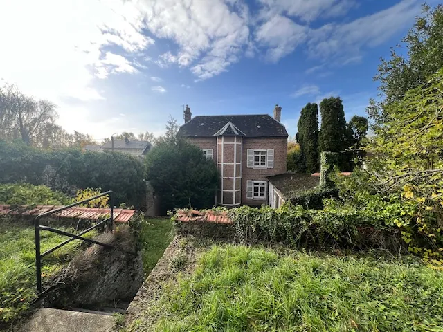 Maison à fort potentiel avec dépendance à Port le Grand, proche Abbeville 