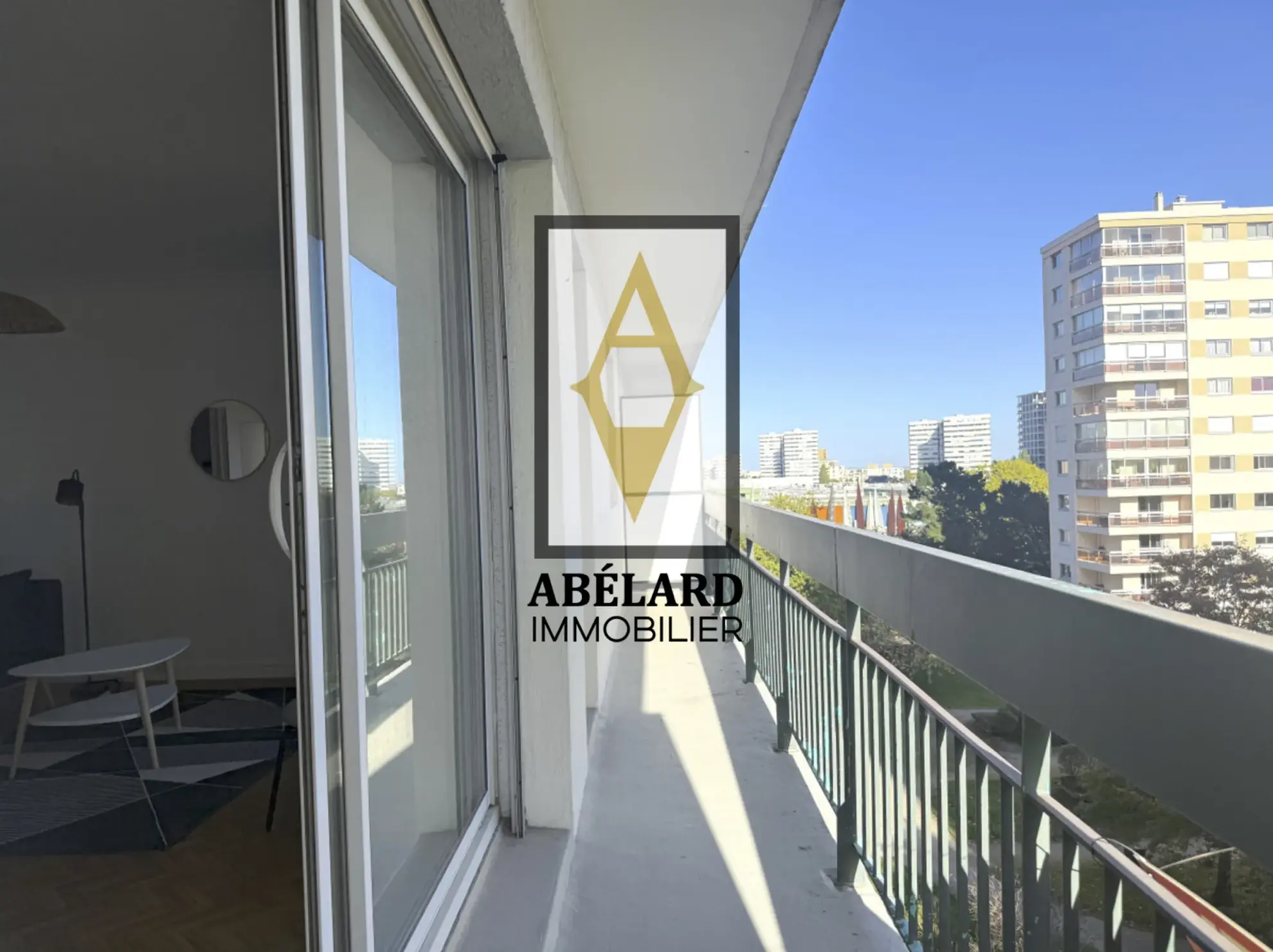 Appartement T4 rénové avec balcon, cave et parking à Nantes, secteur Beaulieu