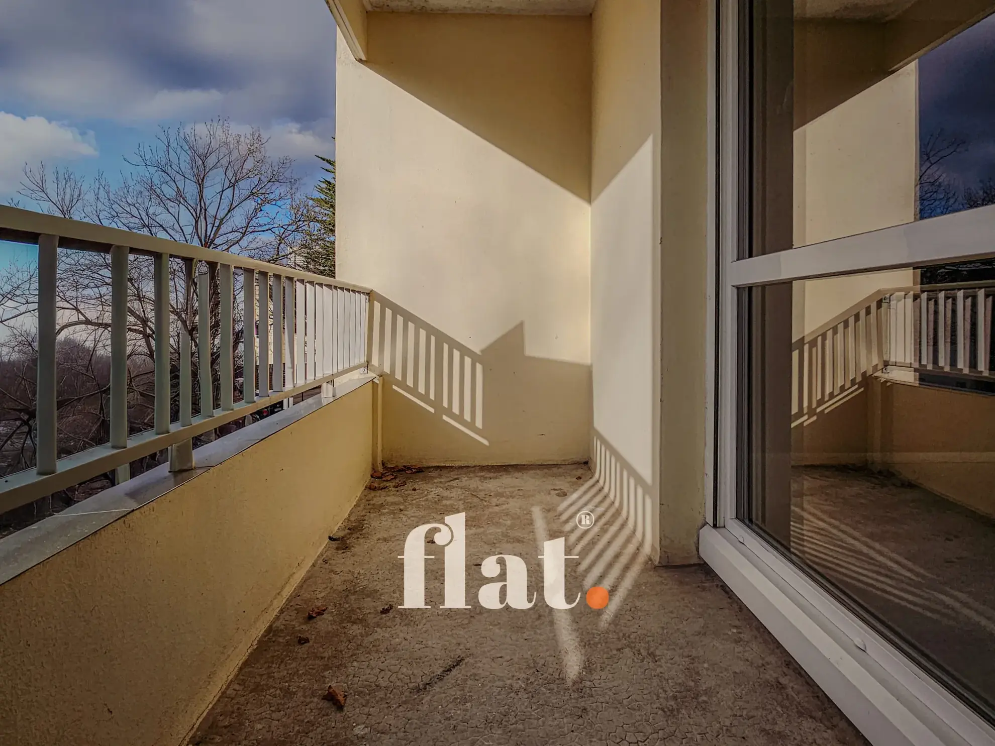 Grand Appartement T2 à Saint-Herblain avec travaux à prévoir et balcon 