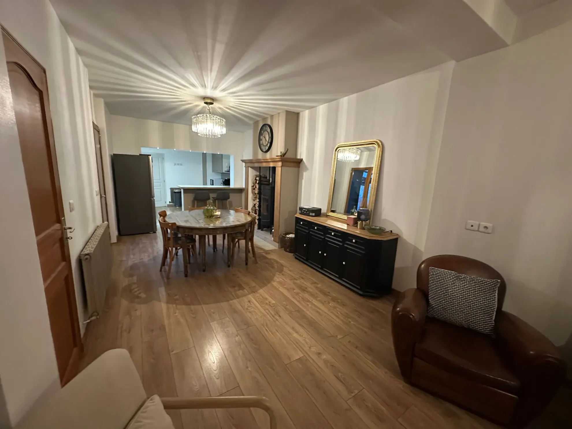 Maison rénovée avec 3 chambres, garage et jardin à Hérin