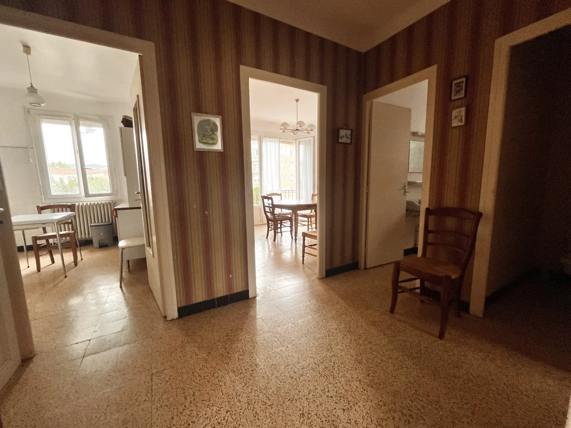 Maison de 4 chambres à Céret avec garage et potentiel indépendant 