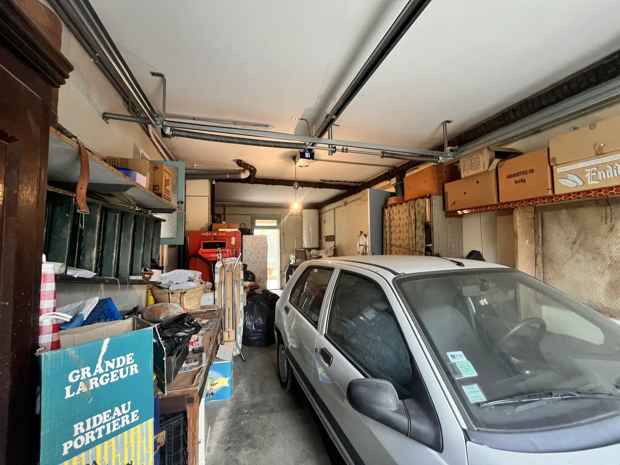 Maison de 4 chambres à Céret avec garage et potentiel indépendant 